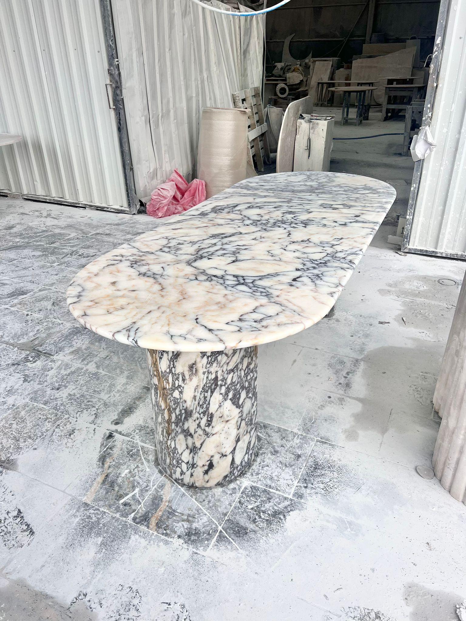 XXIe siècle et contemporain Table de salle à manger Calacatta Viola - Table moderne en marbre design en vente