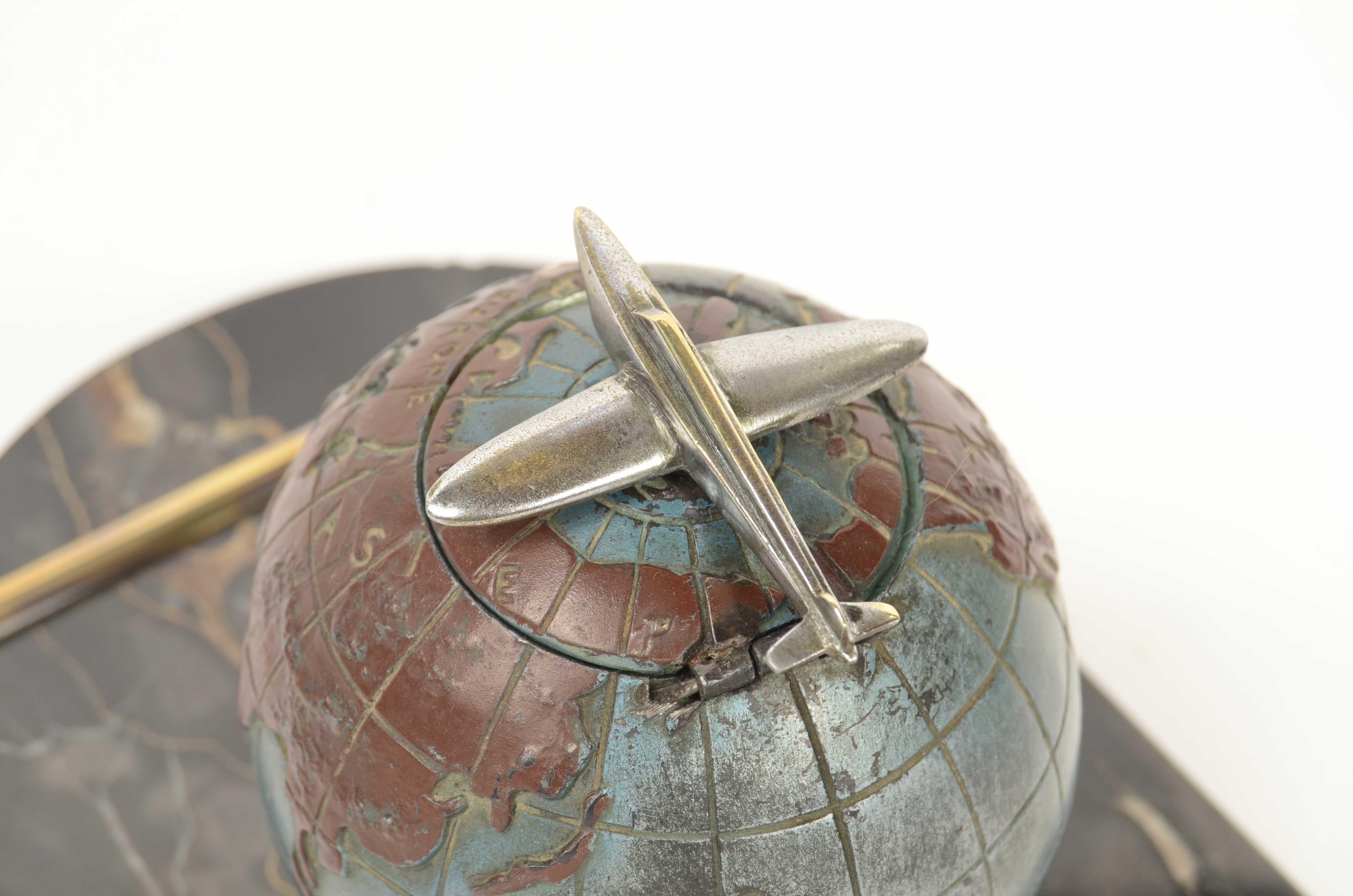 Calamaio Art-Déco raffigurante globo terrestre e aereo su base marmo Portoro in vendita 12