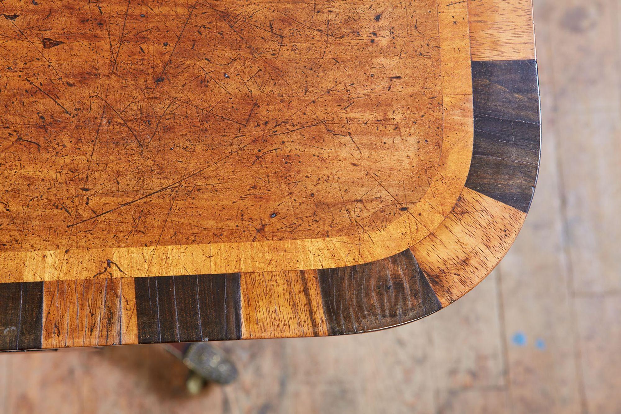 Mesa de sofá Calamander Caoba en venta