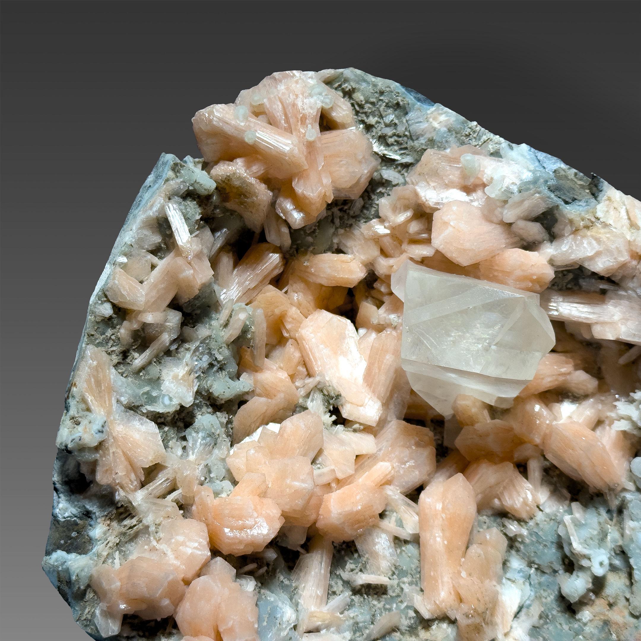 Crystal Calcite and Stilbite on Apophyllite For Sale