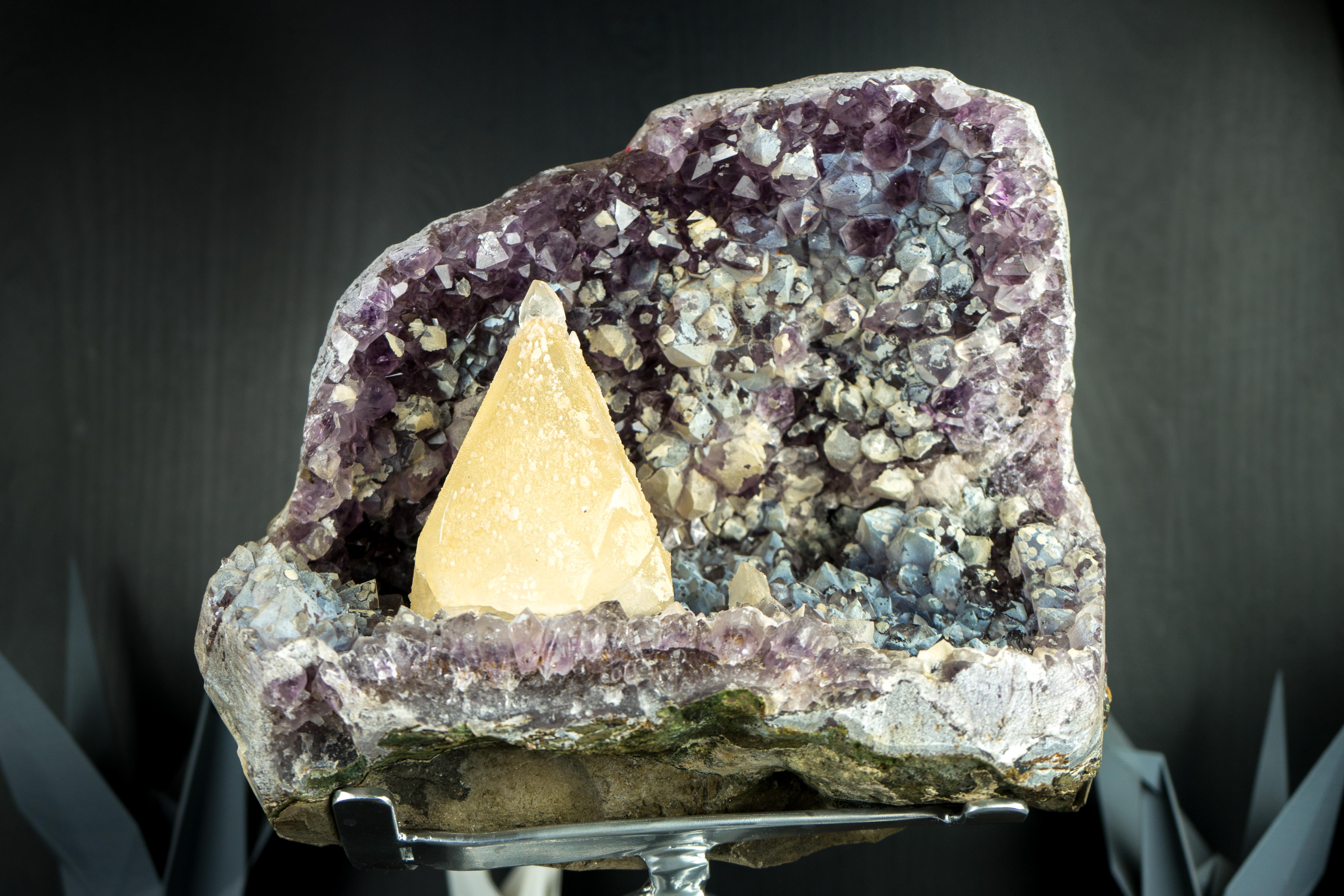 Calcite on Amethyst Specimen from the Toldinho Mine, Collector/Gallery Grade  For Sale 4