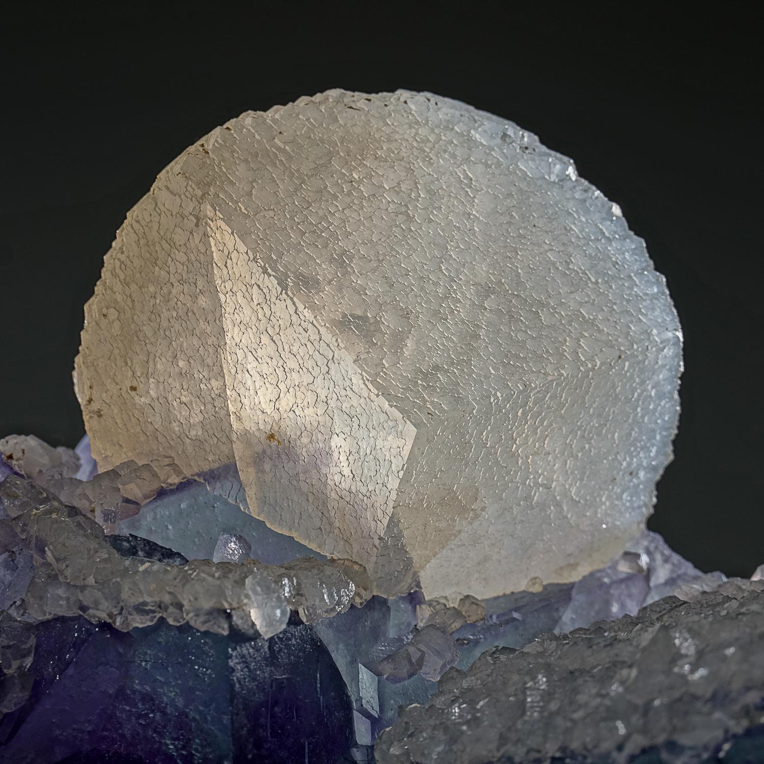 Calcite on Purple Fluorite from Xianghualing-Xianghuapu Mines, Hunan, China In New Condition In New York, NY