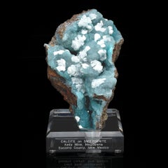 Esemplare di minerale di calcite su smithsonite proveniente dalla miniera di Kelly, New Mexico