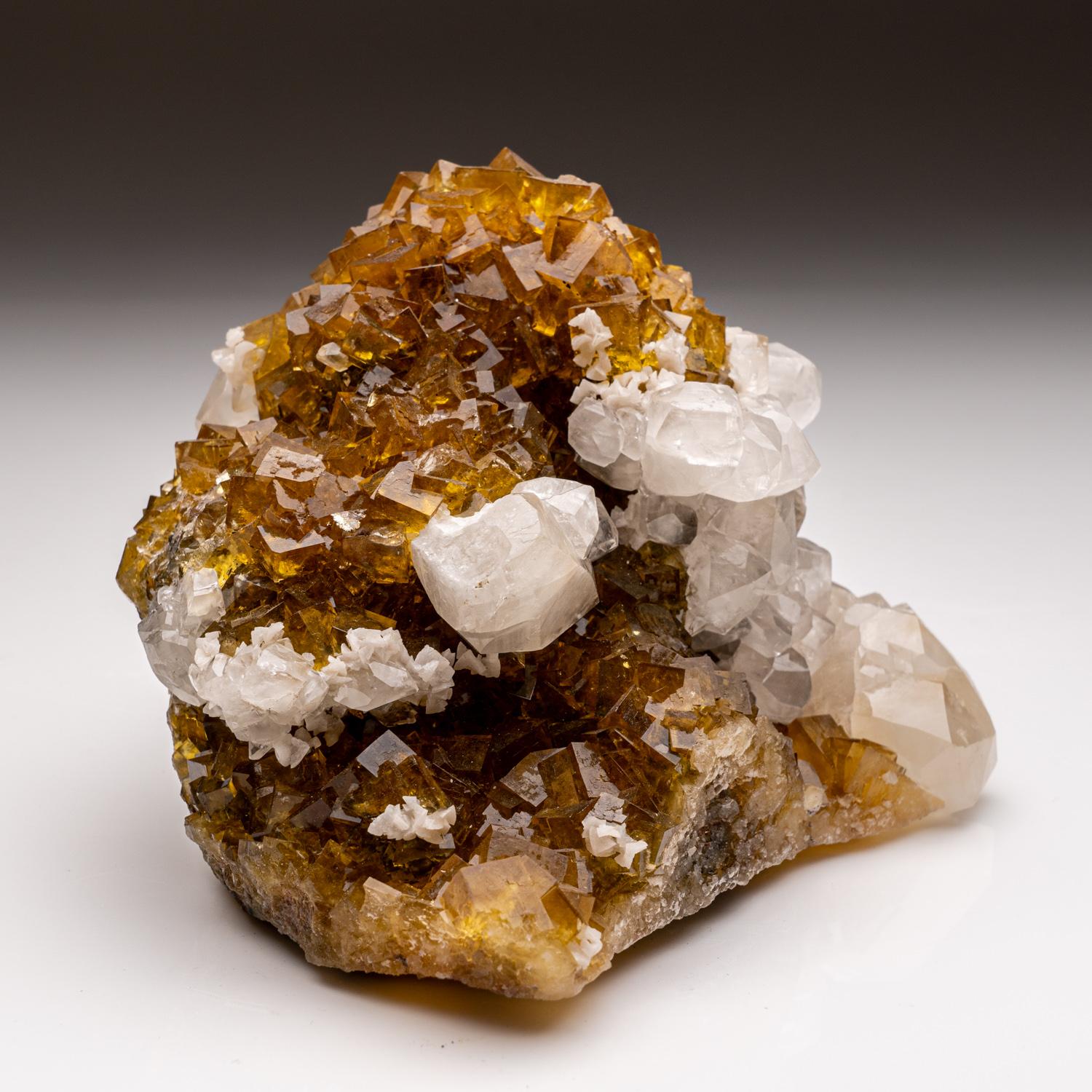 Mineral de Calcita sobre Fluorita Amarilla De Asturias, España Otro en venta