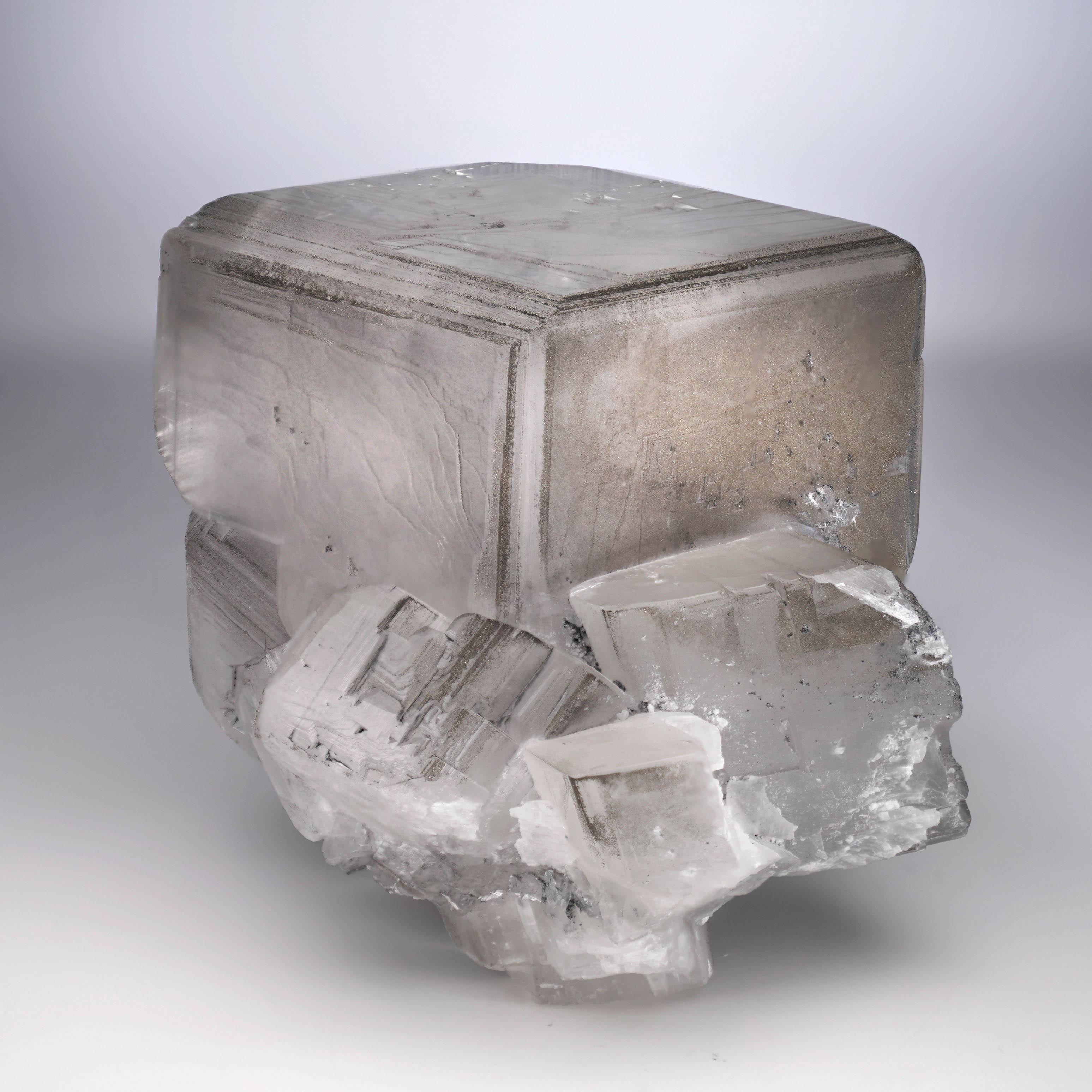 Cristallo Calcite con pirite da Chengzhou, Cina in vendita