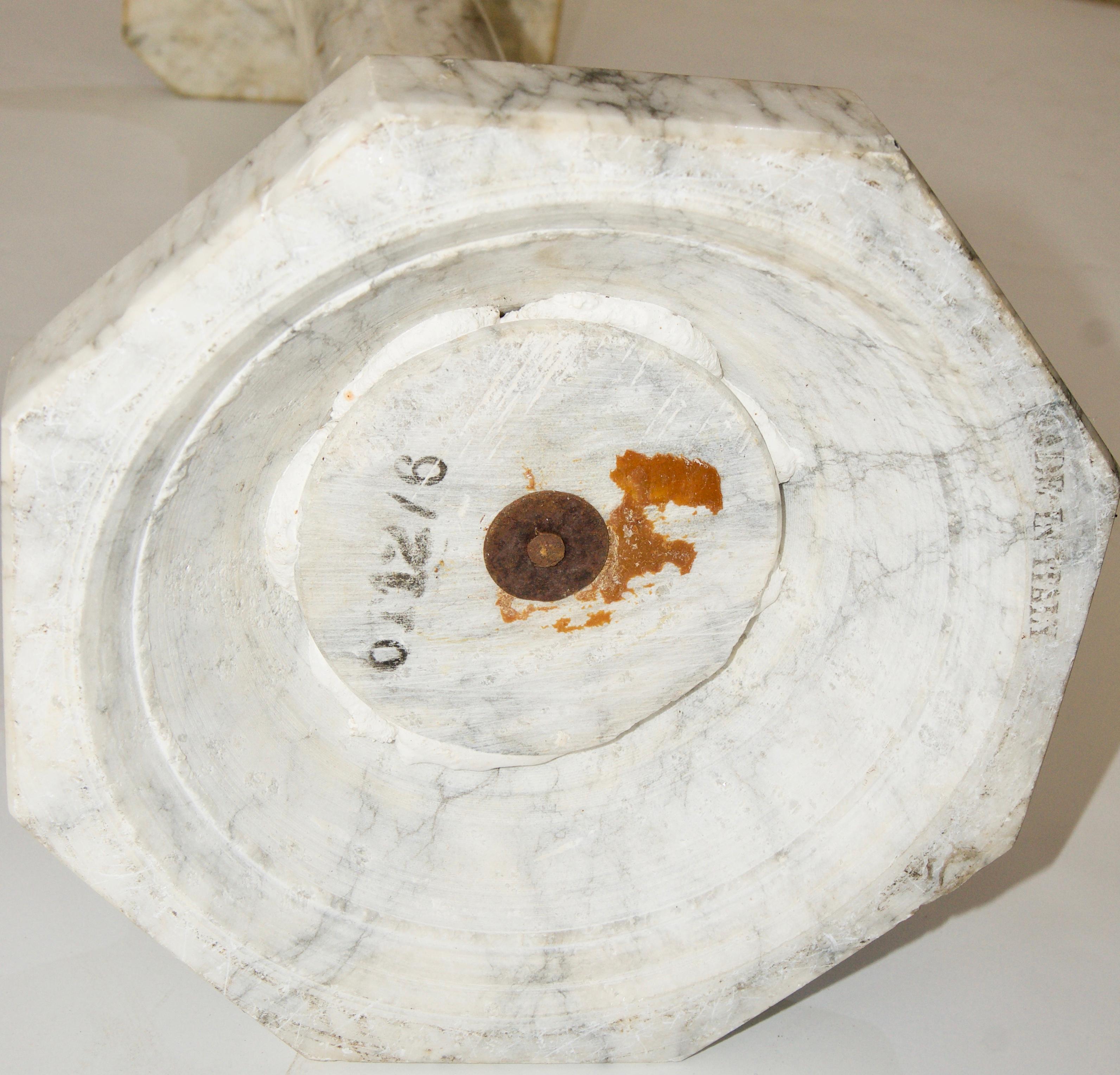 Calcutta White Marble Pedestal In Good Condition In West Palm Beach, FL