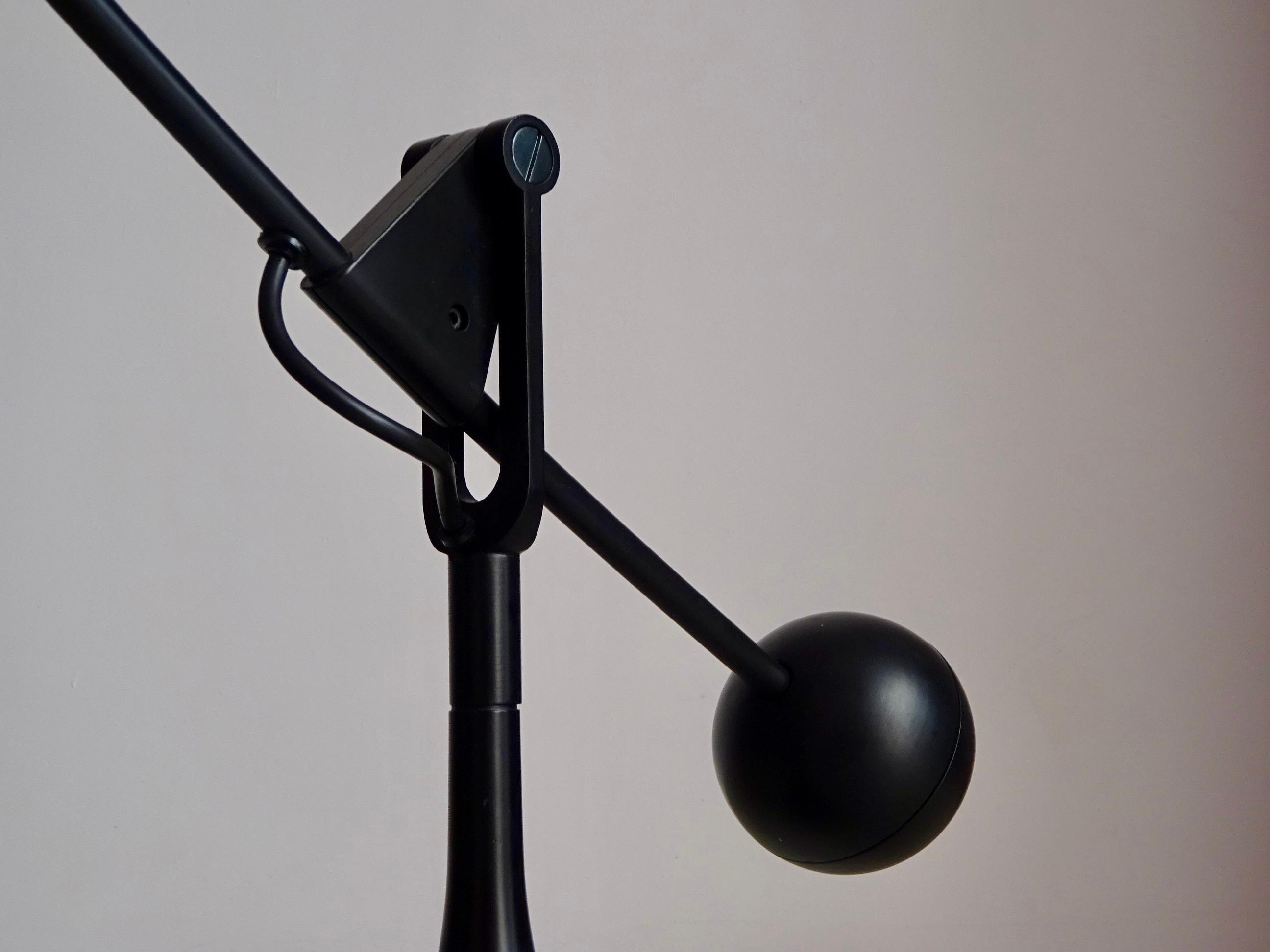 Late 20th Century “Calder” table lamp, Enric Franch for Metalarte, Barcelona 1974. For Sale