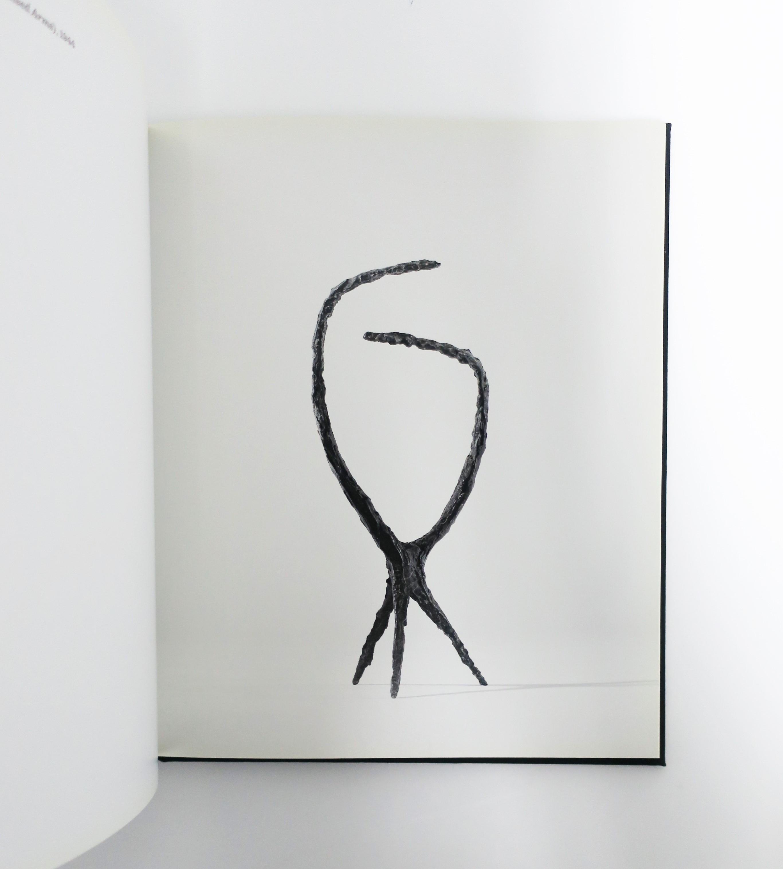 Calder The Complete Bronzes Book For Sale 8