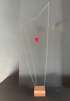 Escultura cinética "Calderfeit" de Dan Levin