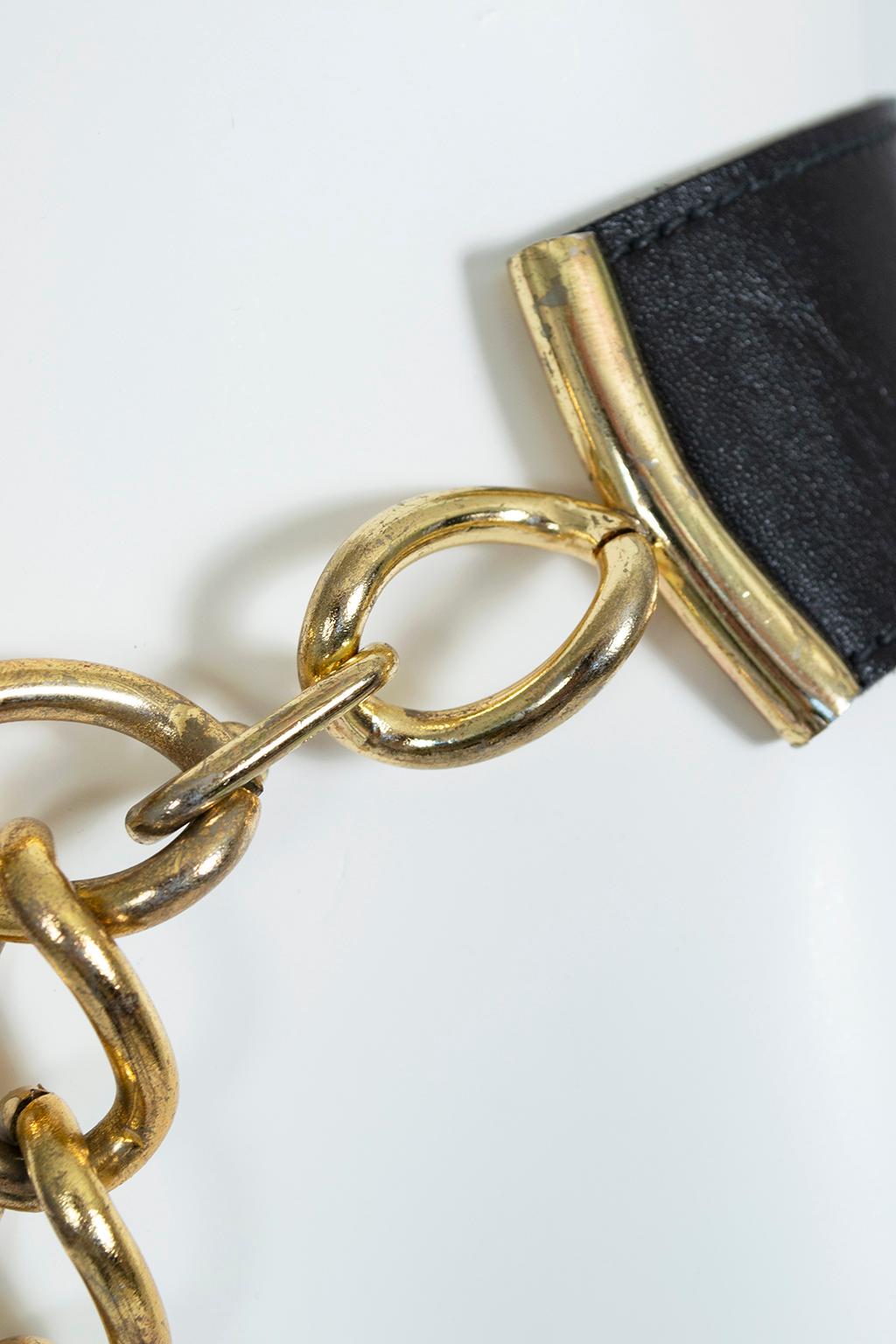 Calderon Anne Klein Black Wide Leather Belt with Dangling Gold Chain– S-M, 1960s In Good Condition In Tucson, AZ