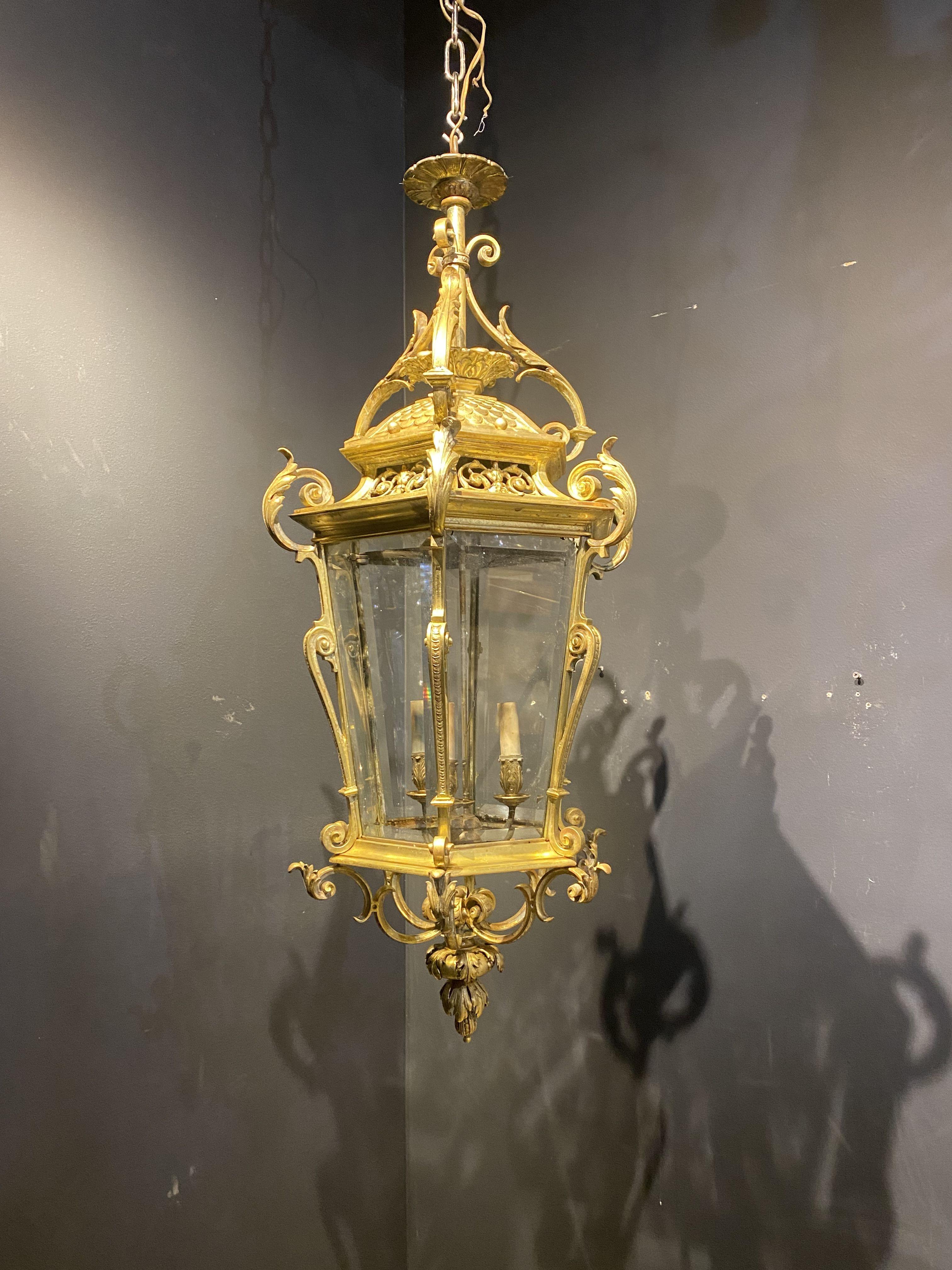 A Caldwell gilt bronze lantern with interior lights and beveled glass panels, circa 1920s. In very good vintage condition.

Dealer: G302YP