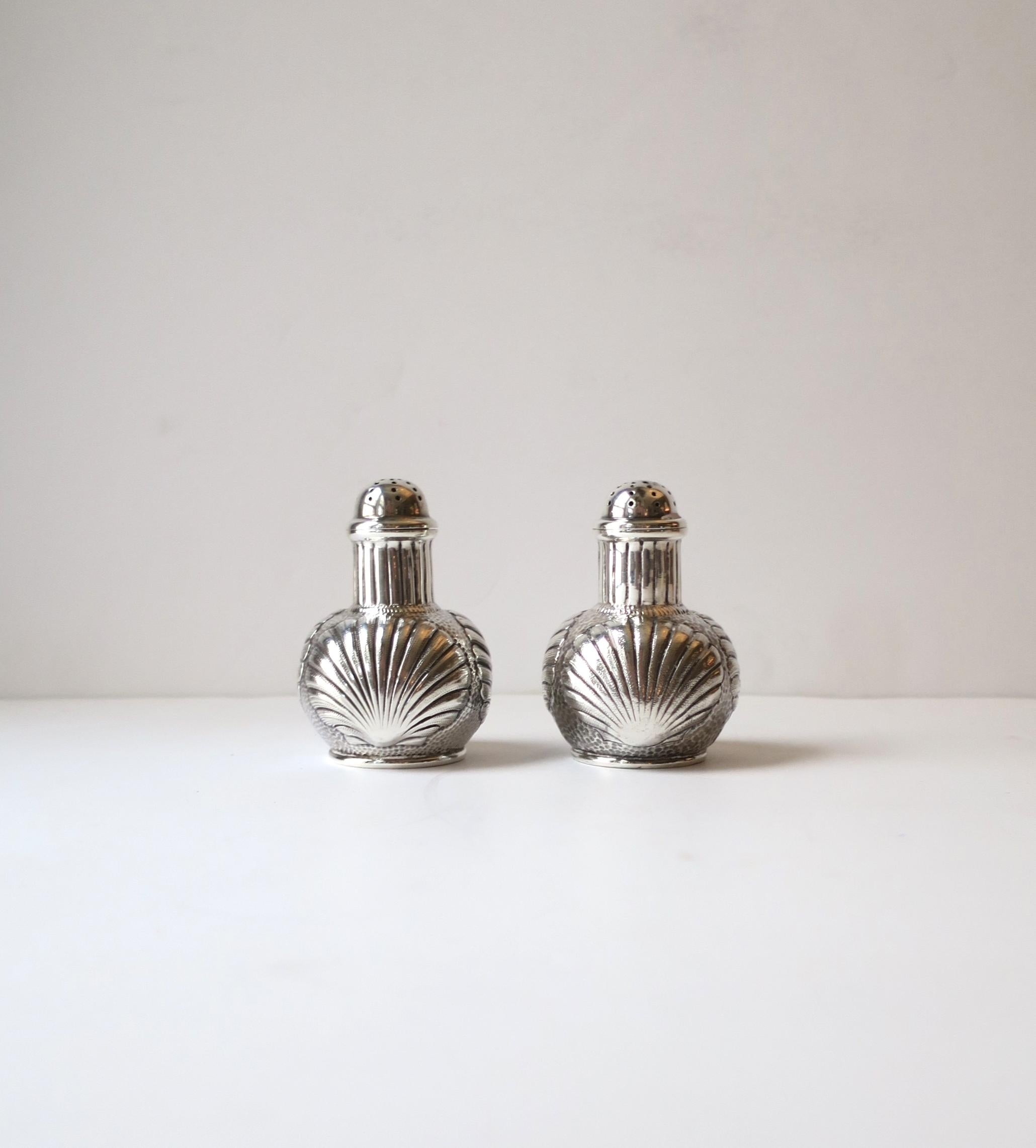 seashell salt and pepper shakers