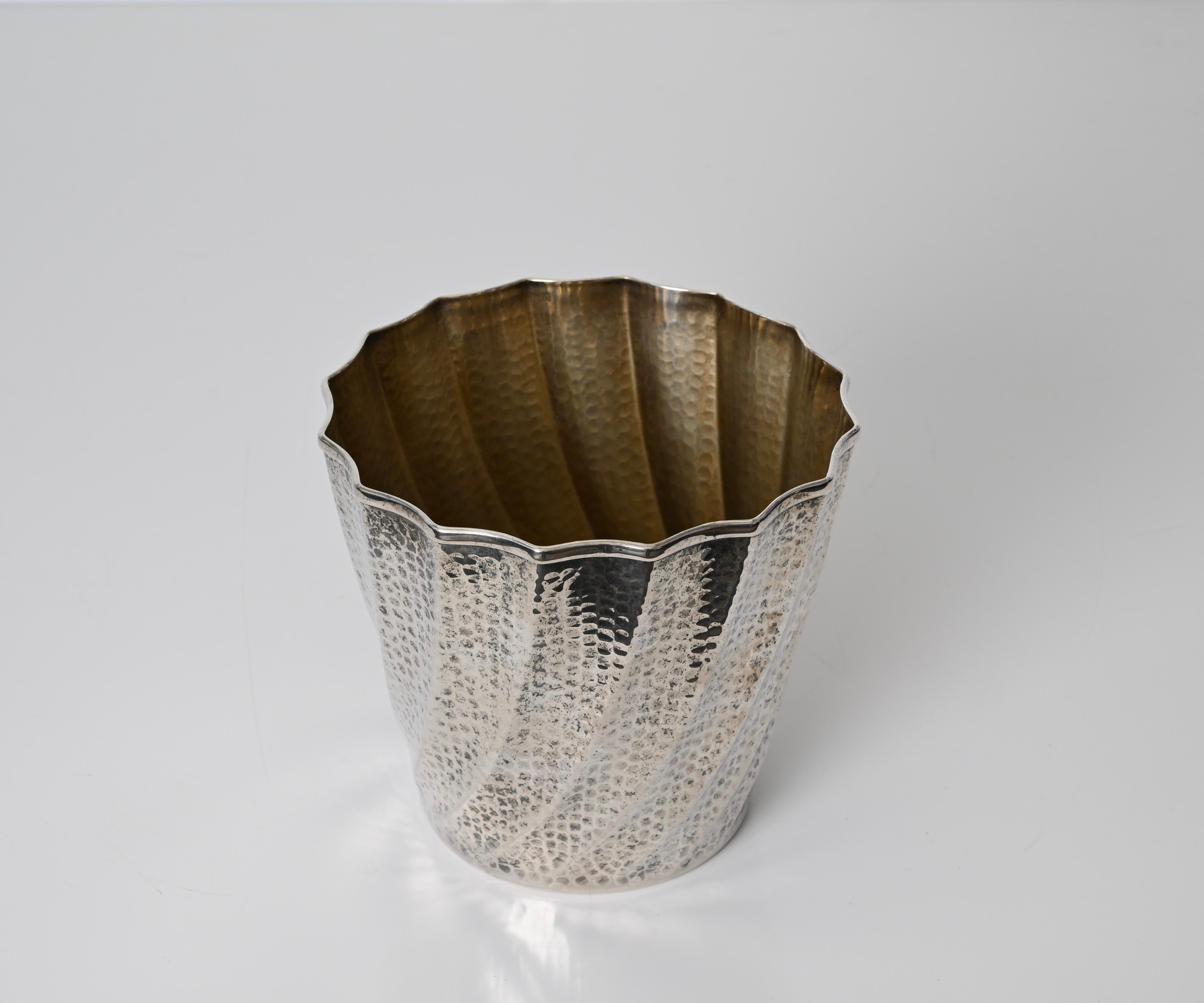 Calegaro Ice Bucket Hammered Silverplate and Goldplate, Italy 1970s For Sale 3