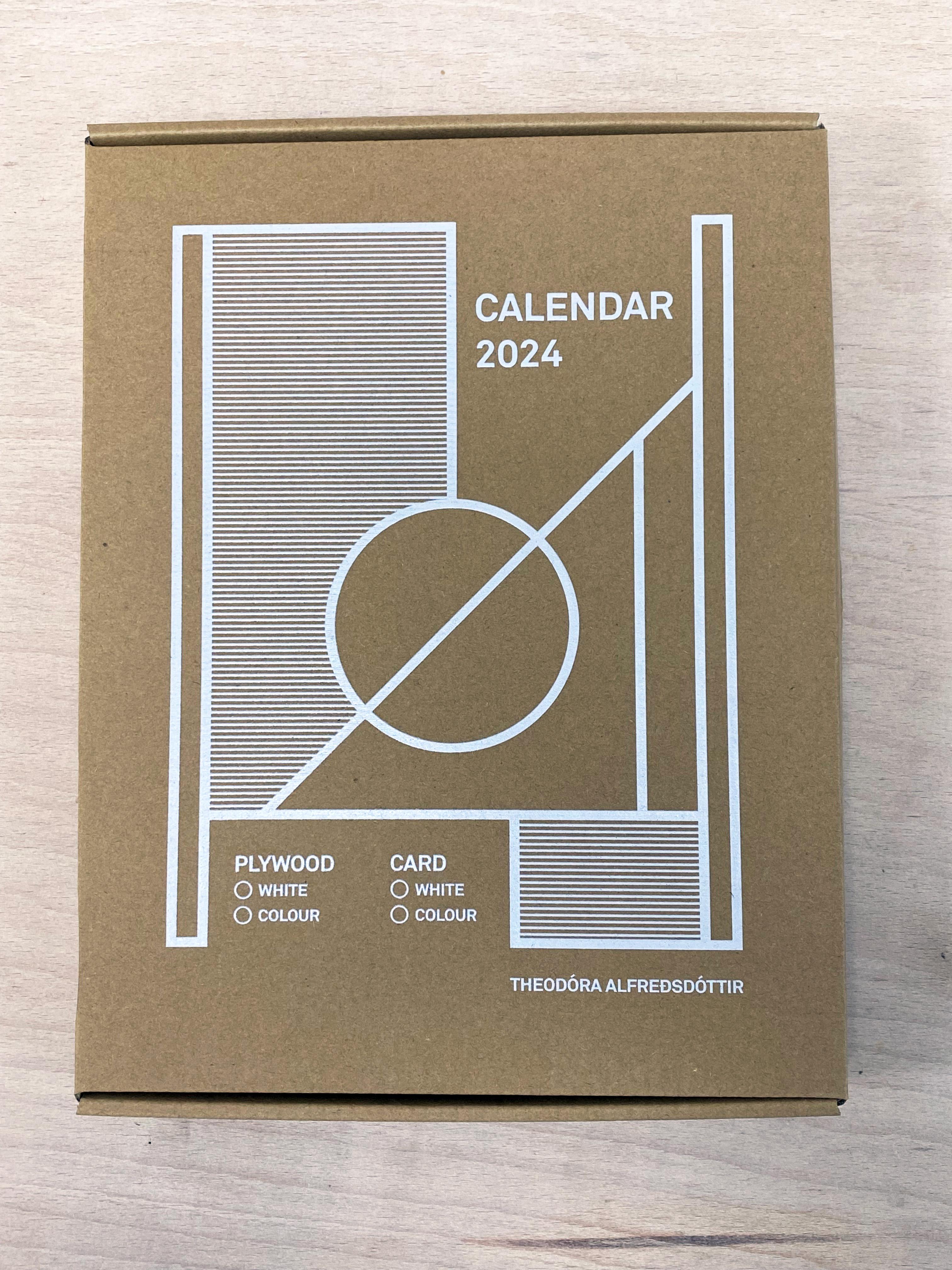 Calendar 2024 – Weißes Sperrholz im Angebot 3