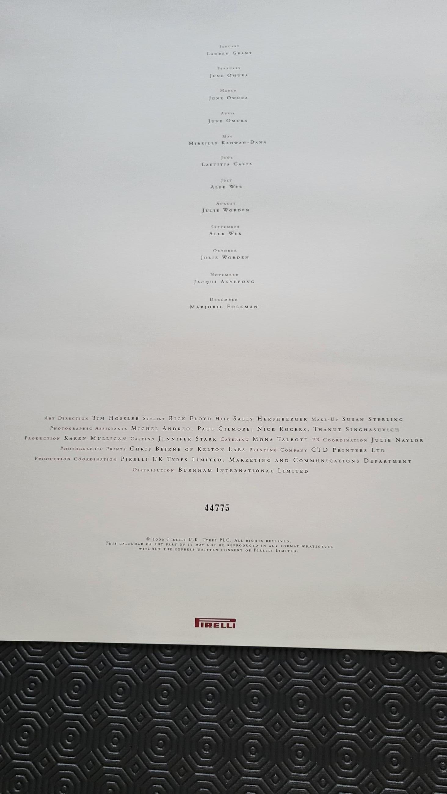 Papier Calendrier Pirelli , Photographies de Anna Leibovitz Année 2000 en vente