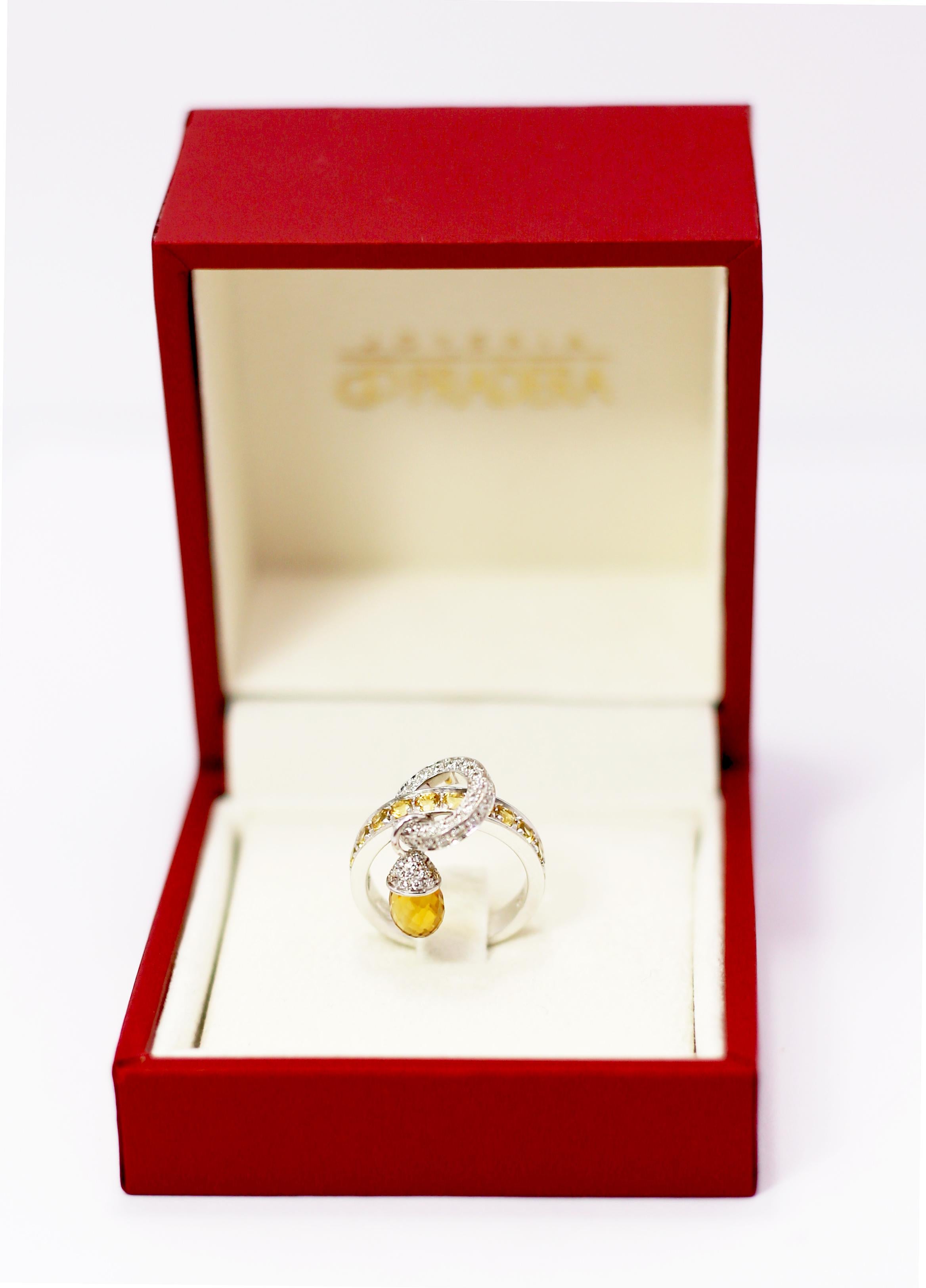 Oval Cut Calgaro 18 Karat White Gold Ring with Yellow Lemon Briolet Quartz Acorn