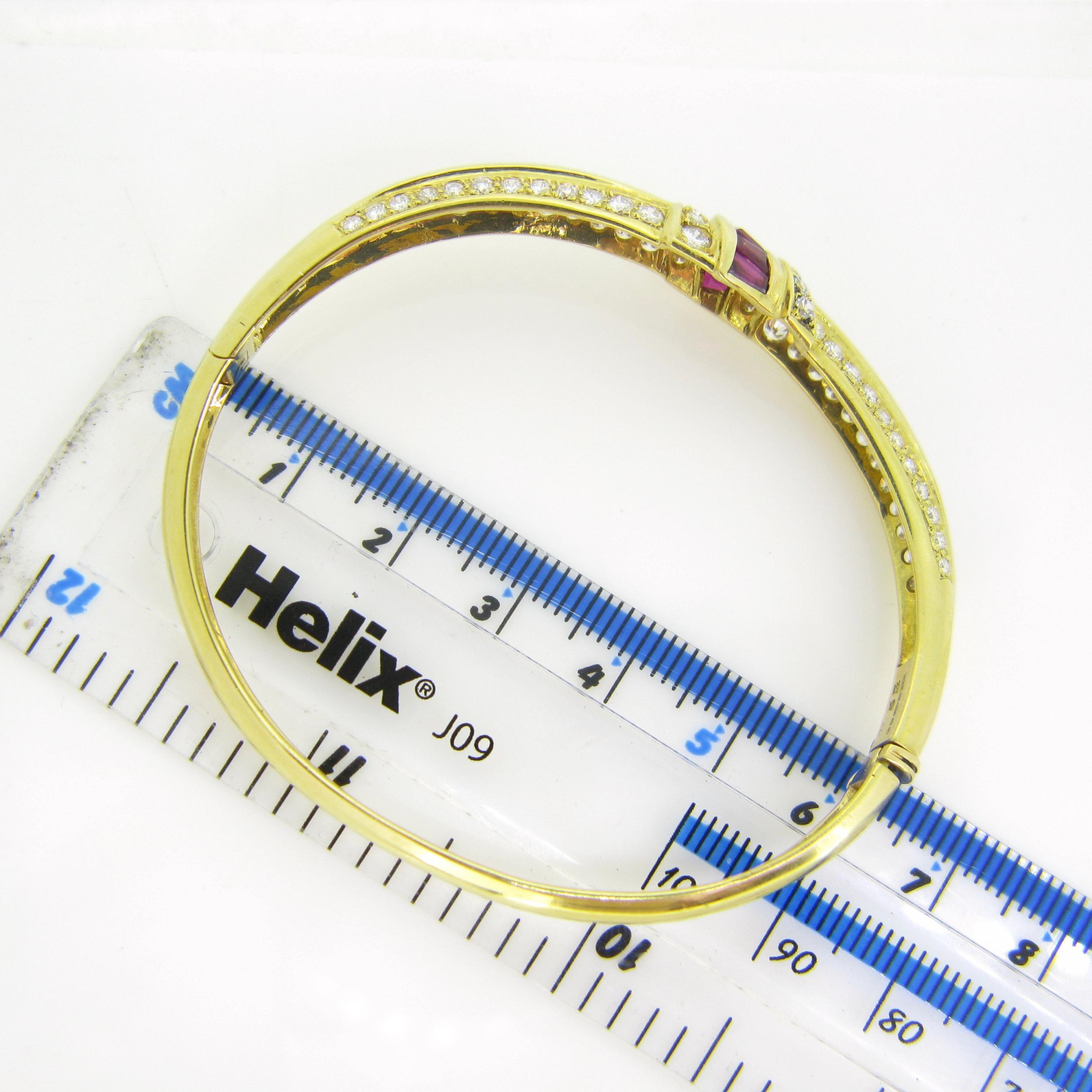 Calibrated Rubies and Diamonds Bangle Bracelet, 18kt Yellow Gold 1