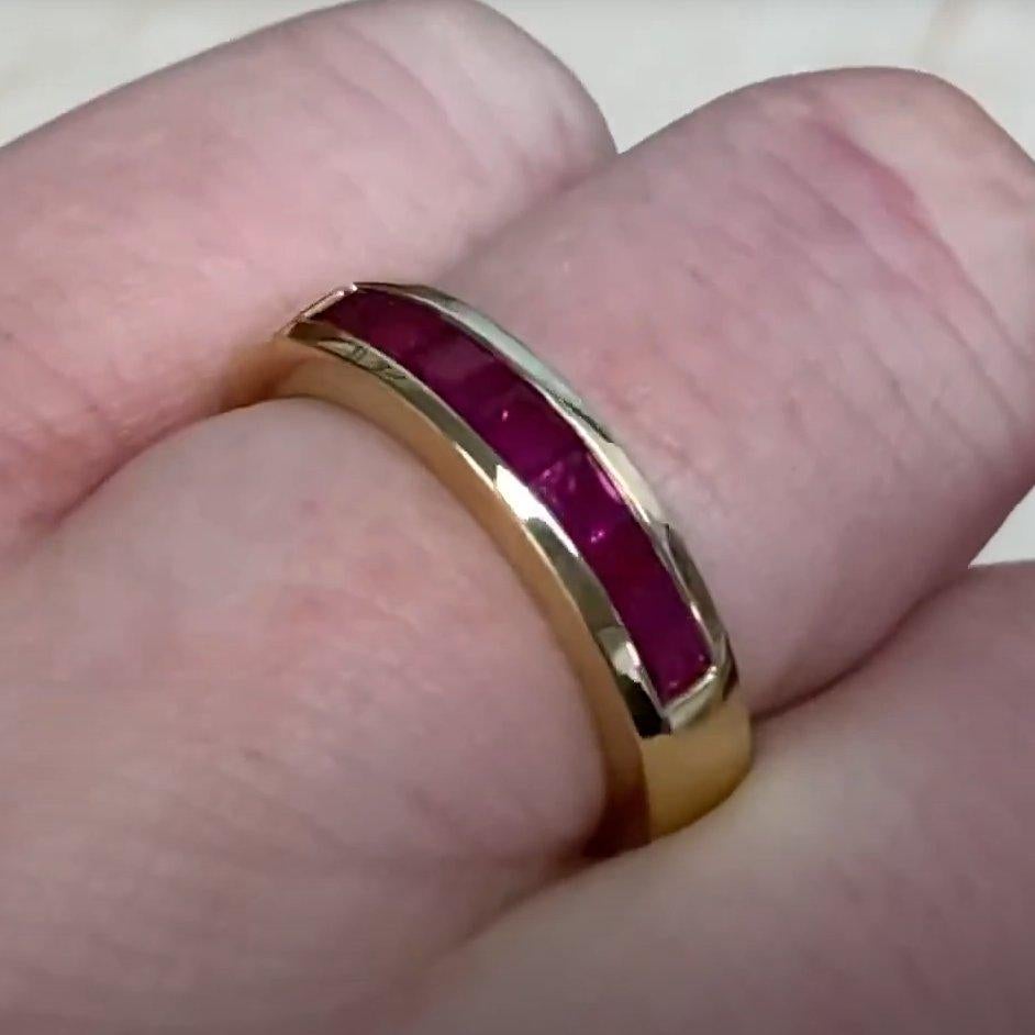 Donna Fascia per l'eternità in rubino naturale taglio Calibre (circa 1,10 carati), oro giallo 14k in vendita
