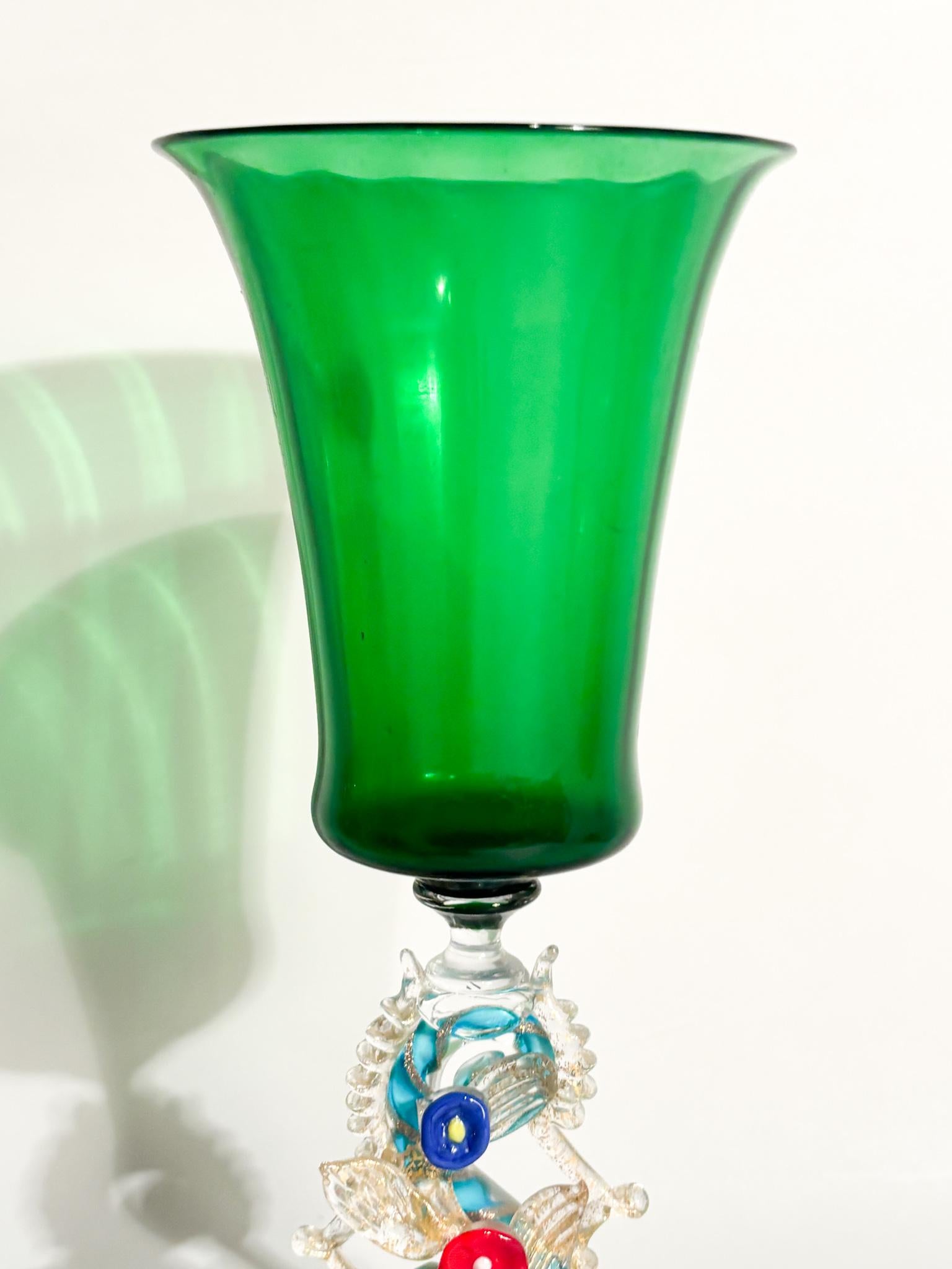 Italian Coupe en verre soufflé de Murano avec décorations florales 1970 en vente