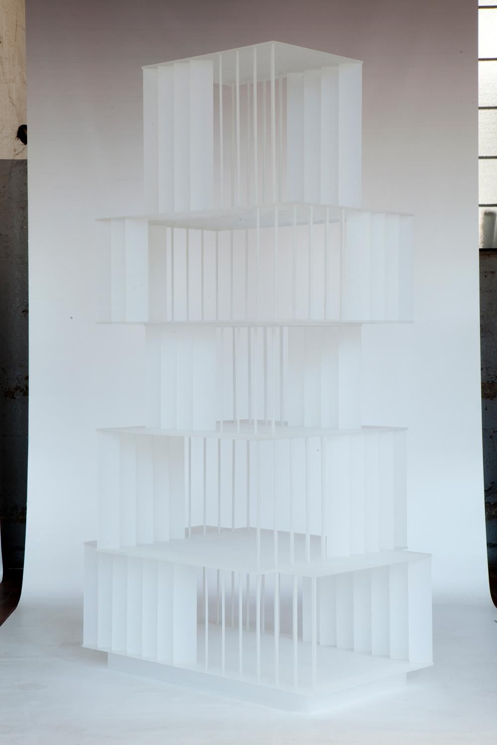 Per la sua prima collezione, esposta al Salone del Mobile di Milano del 2011, Oeuffice ha proposto 