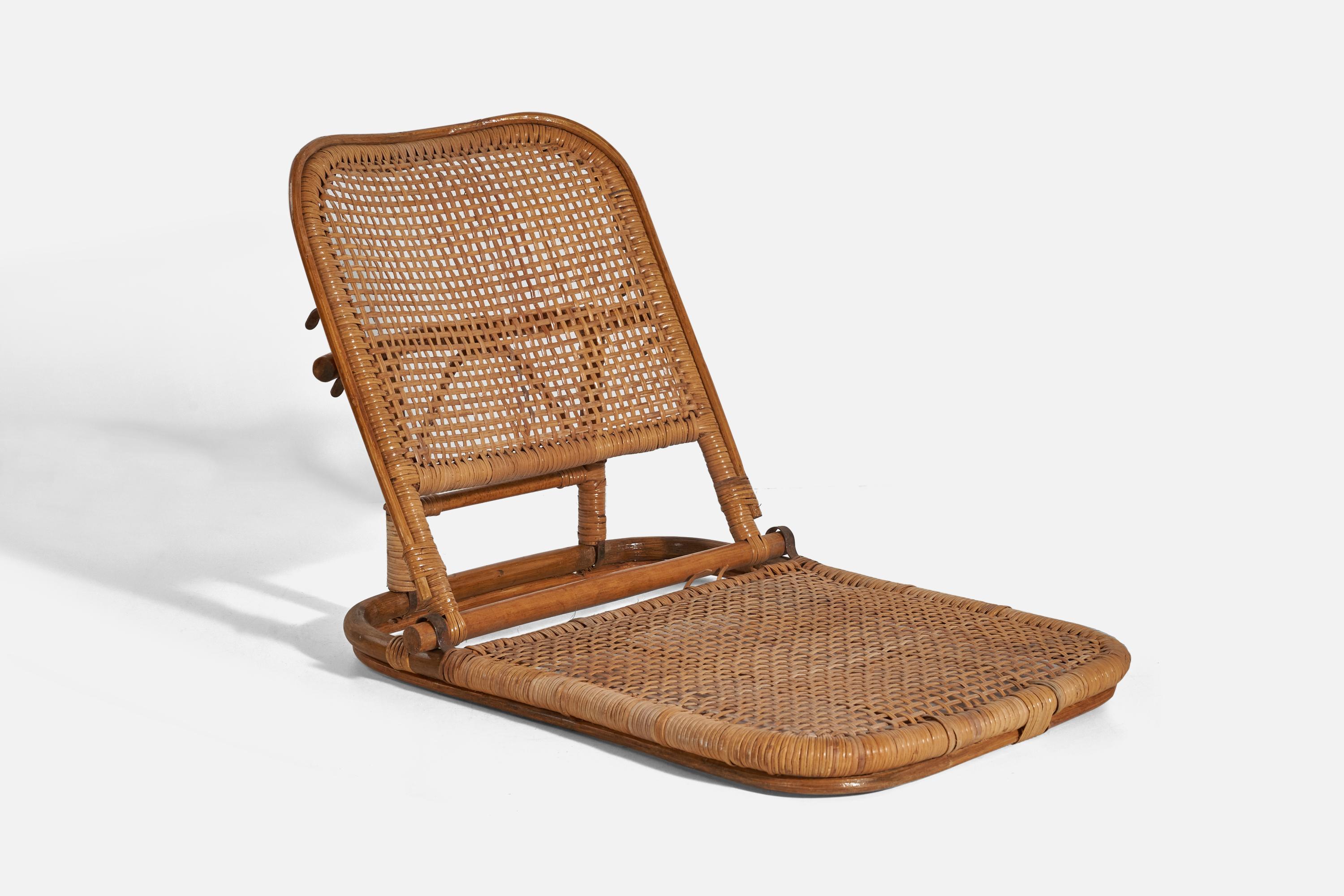 Scandinavian Modern American Designer, Low Foldable Chairs, Rattan, Usa, 1960s For Sale