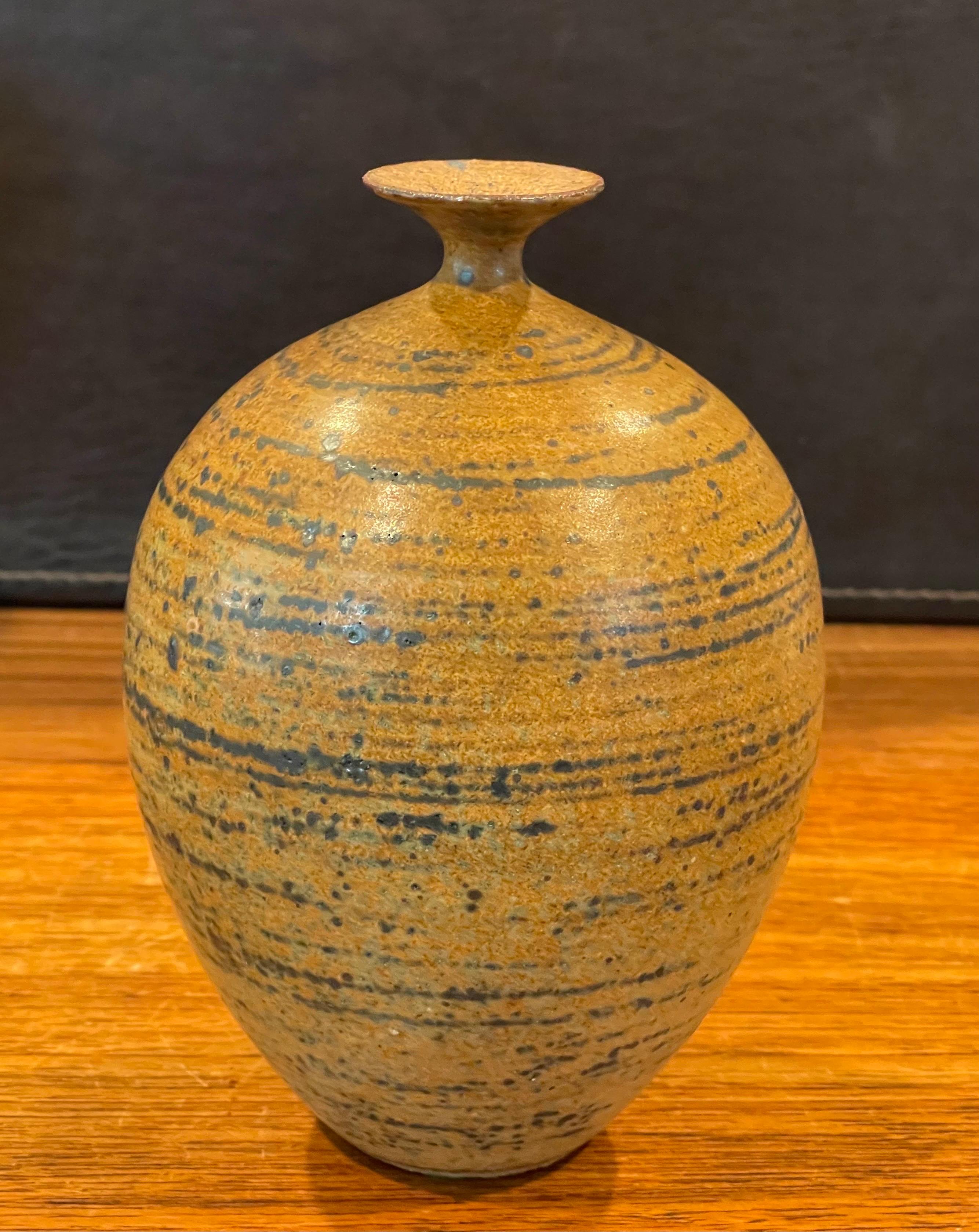 Vaso di erbacce in gres California Design di Wayne Chapman in vendita 3