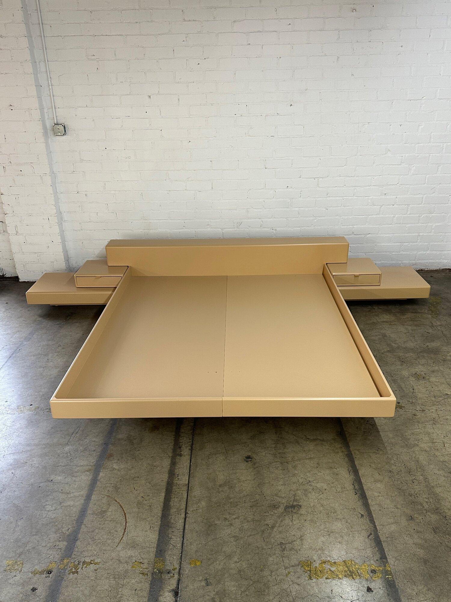 W146 D93 H21.5

SIDE TABLE W34 D20 H9

Inner BedW74 D85 H5

Platform H14

1980’s California King Platform Bed, Lacquered in the color Acorn Yellow by Benjamin Moore. Bed consists of a low profile platform base with nightstands that have a brass pull