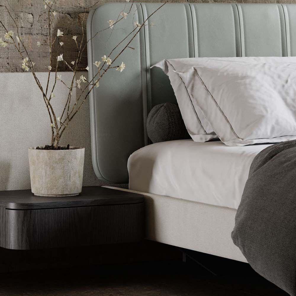 Cama California King con mesillas de noche flotantes Portugués en venta
