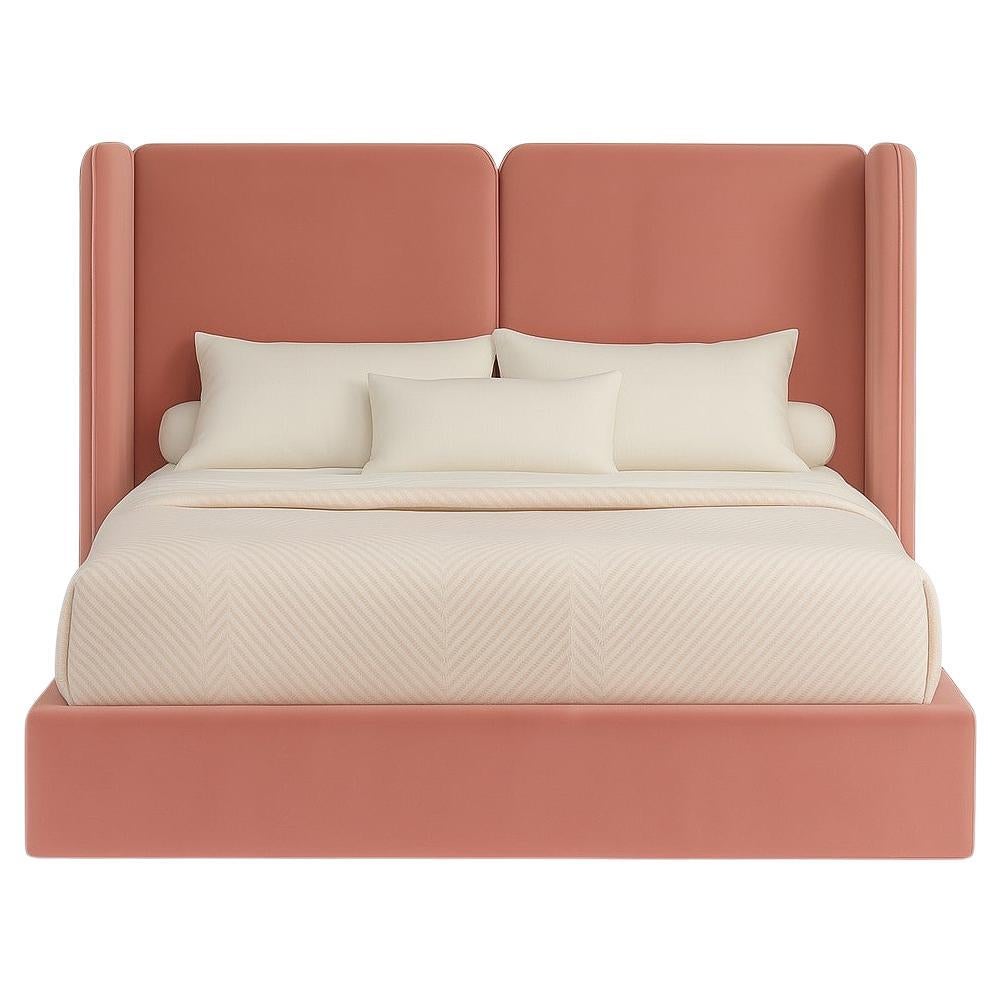 Letto California King con struttura imbottita di velluto e testiera