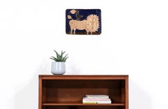Œuvre d'art moderne californienne en céramique « Bird & Lion » (oiseau et lion) de Bertil Vallien