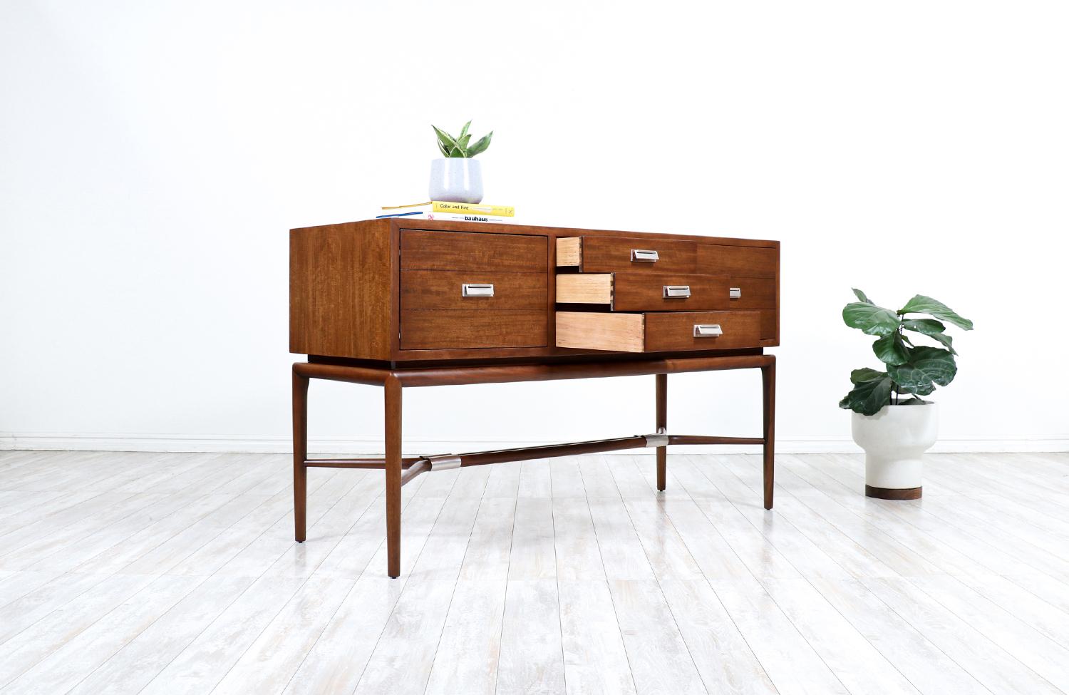 Stained California Modern Credenza by Maurice Bailey for Monteverdi-Young For Sale