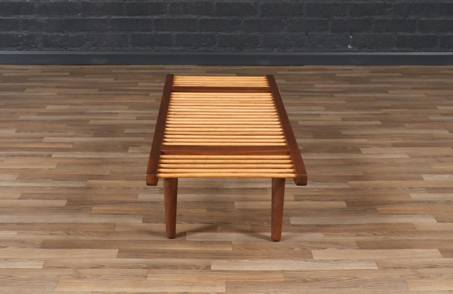 California Modern Dowel Bench by Milo Baughman In Excellent Condition For Sale In Los Angeles, CA