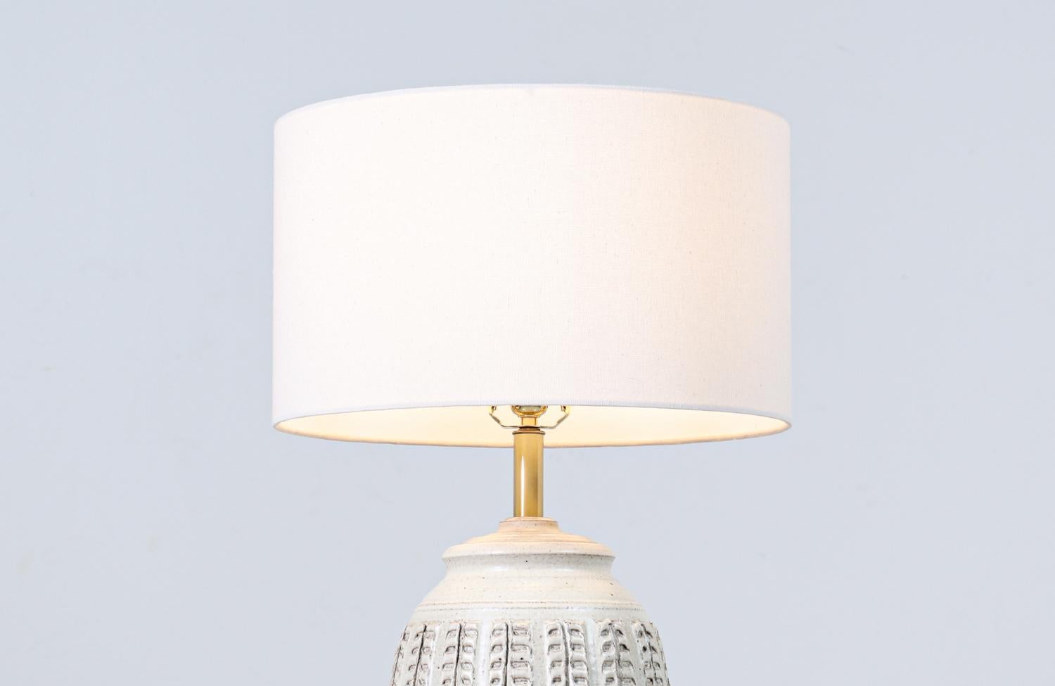 Mid-Century Modern California Modern Glazed Ceramic Table Lamp by Bob Kinzie