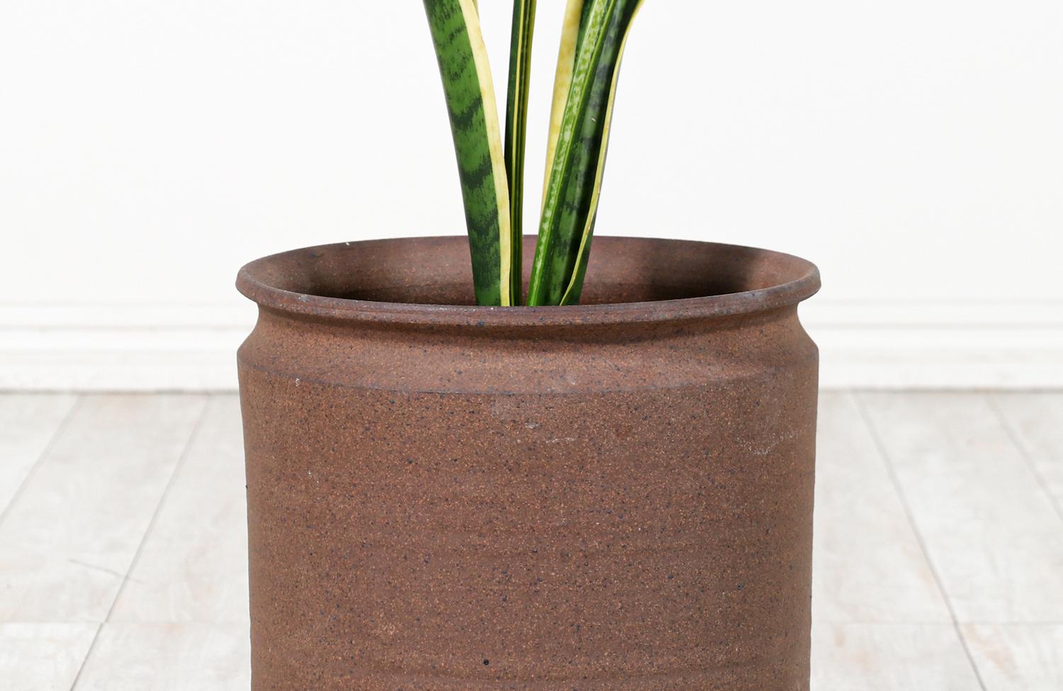 California Modern Pro Artisan Stoneware Planter by David Cressey In Excellent Condition For Sale In Los Angeles, CA