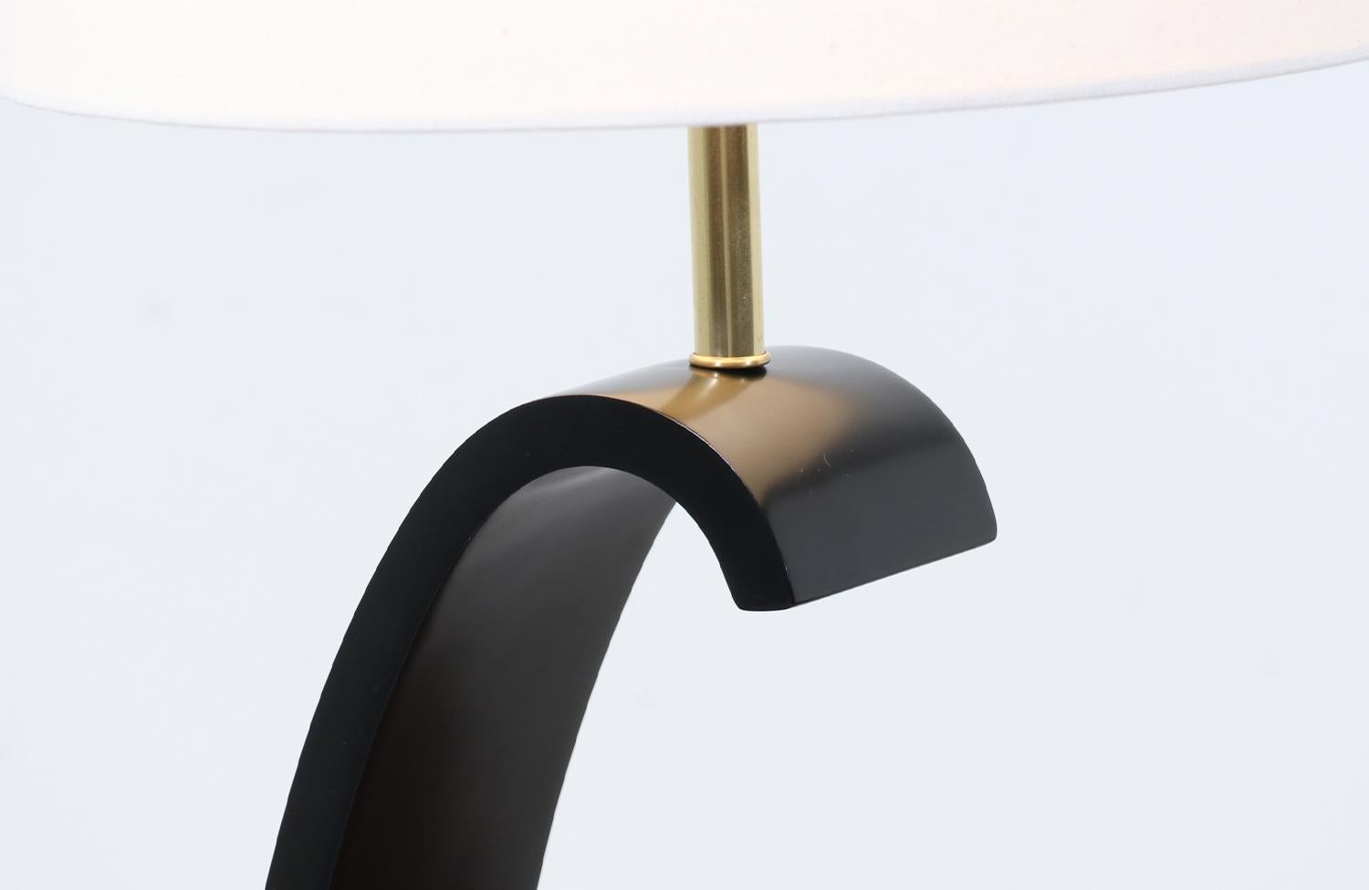 Expertly Restored -California Modern Sculpted Ebony Table Lamp by Modeline of CA For Sale 1