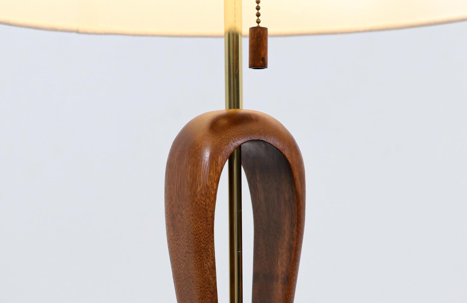 Mid-20th Century Expertly Restored - California Modern Pyramid Style Table Lamp by Modeline of CA For Sale