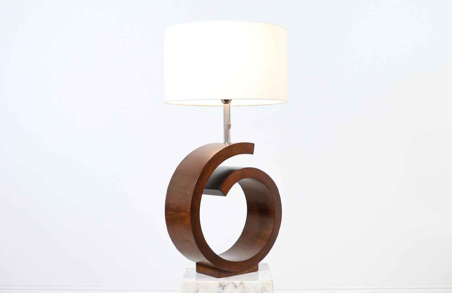Mid-Century Modern Expertly Restored -California Modern Sculpted Swirl Table Lamp by Modeline of CA For Sale