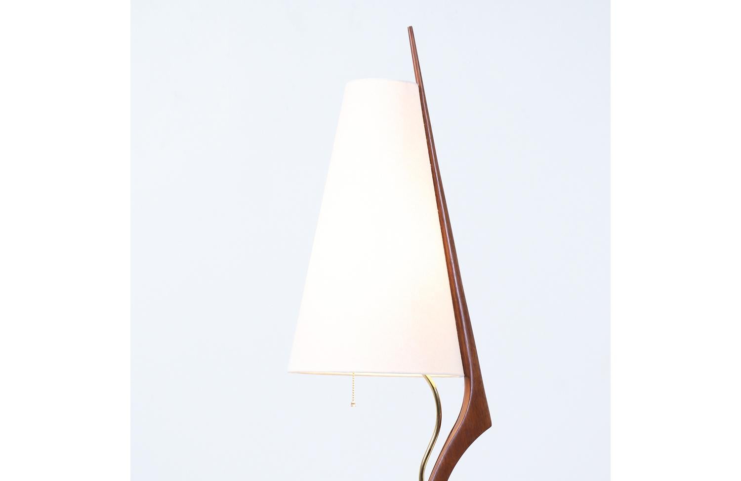 Brass California Modern Sculpted Table Lamp by Modeline of CA
