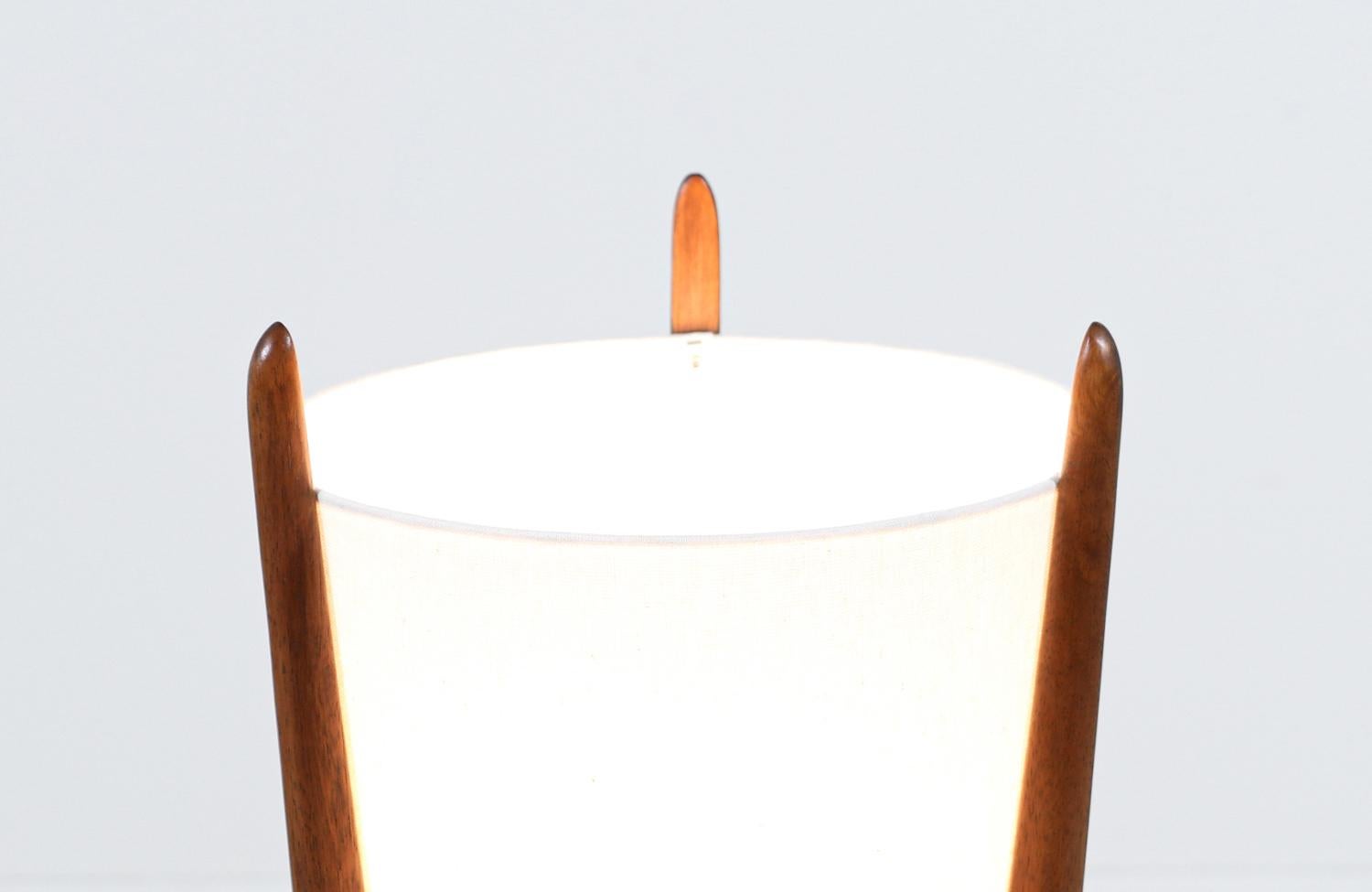 Mid-20th Century California Modern Sculpted Walnut & Brass Lamp with New Linen Shade for Modeline