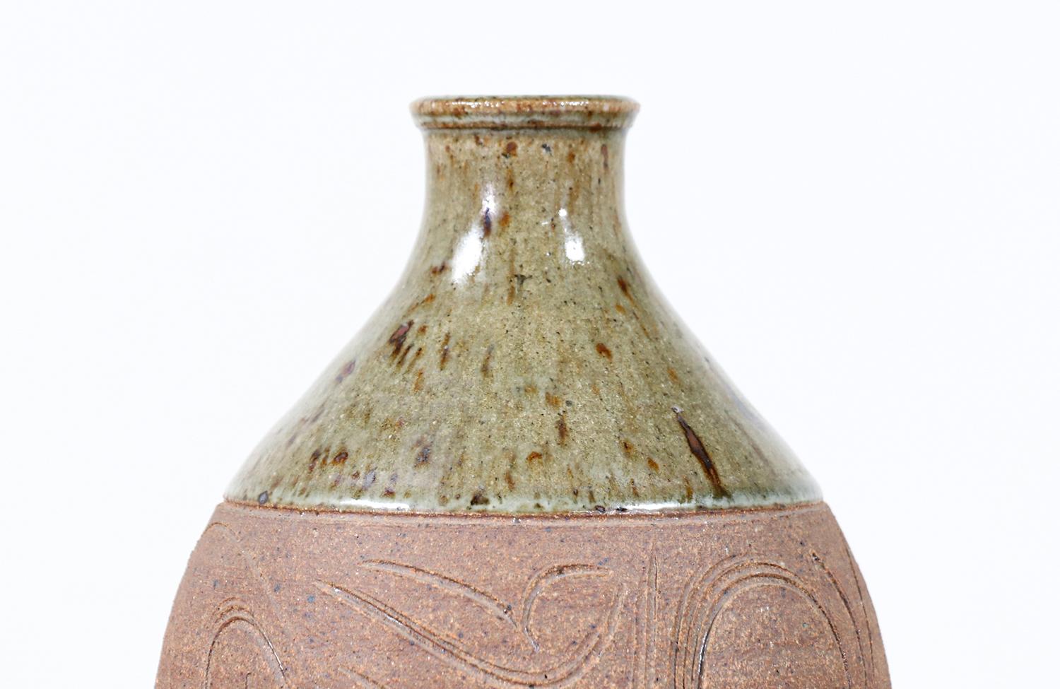 Américain Vase en céramique Studio Pottery de Californie moderne de Mark Blumenfeld