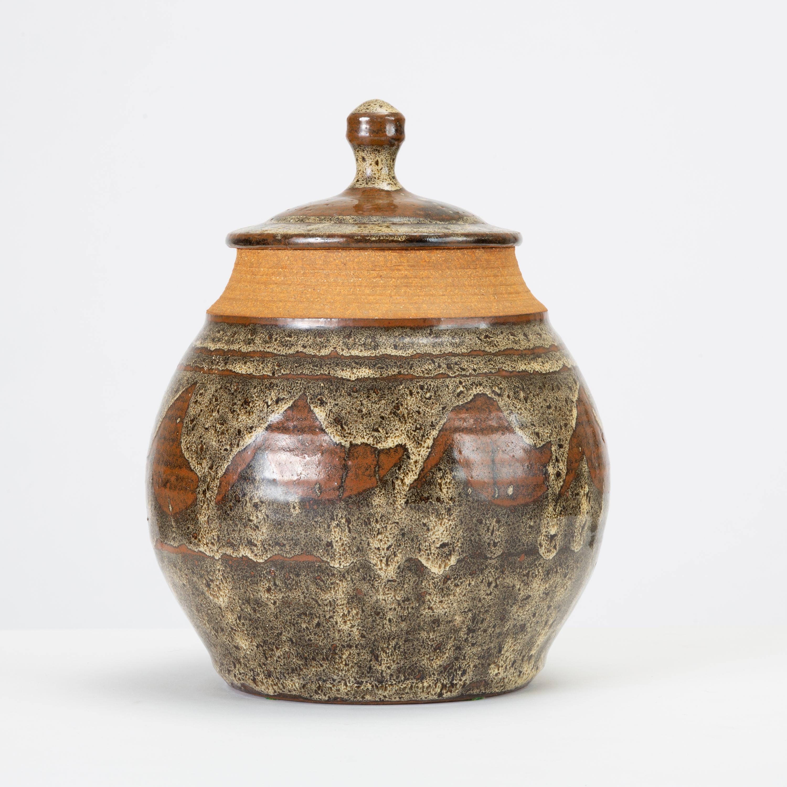California Modern Studio Pottery Jar with Abstract Pattern by Don Jennings In Good Condition In Los Angeles, CA