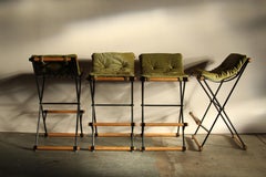 Taburetes de bar modernistas californianos según Cleo Baldon, años 60