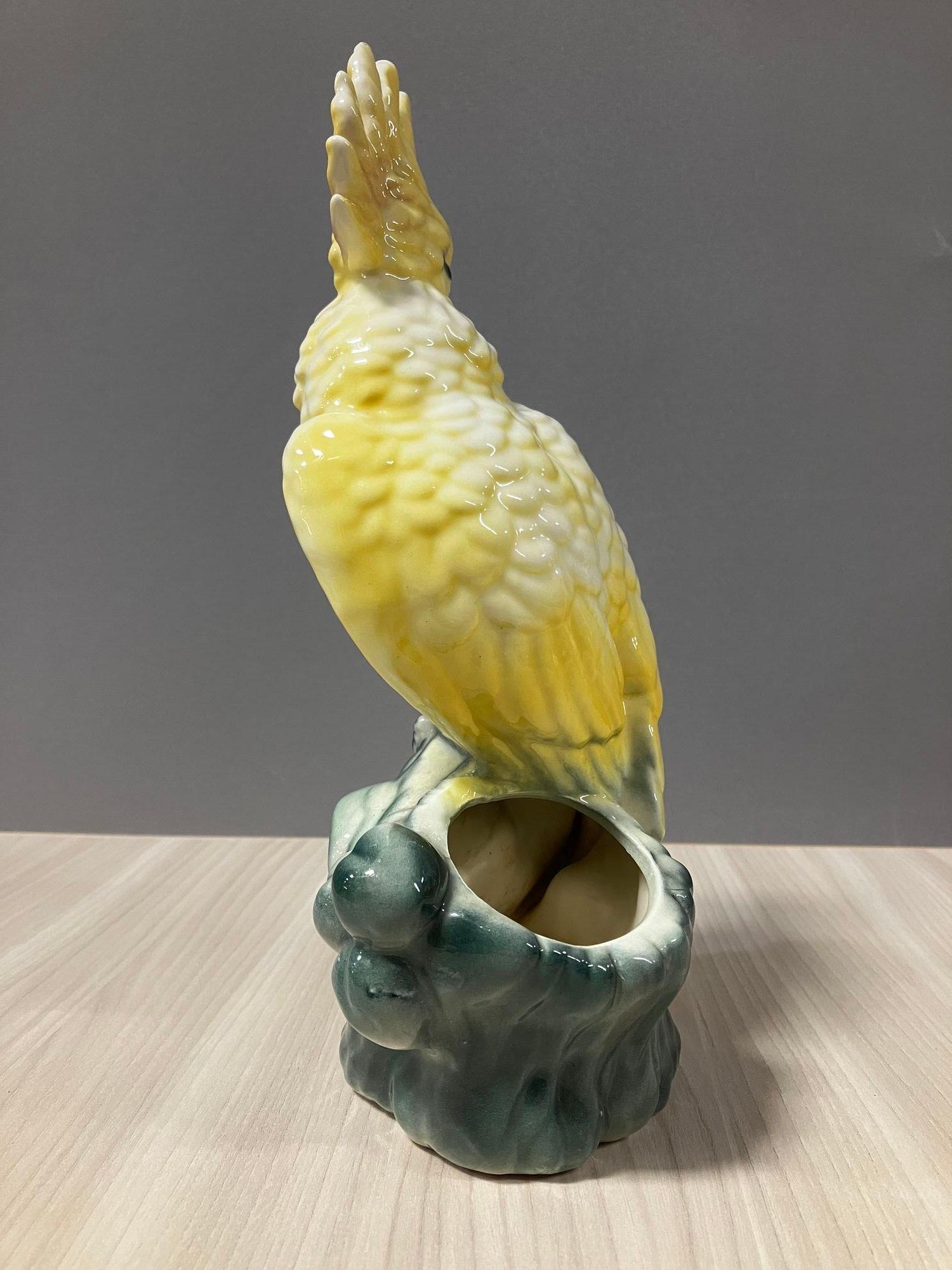 California Pottery Ceramic Tropical Cockatoo Bud Vase Statue For Sale 1
