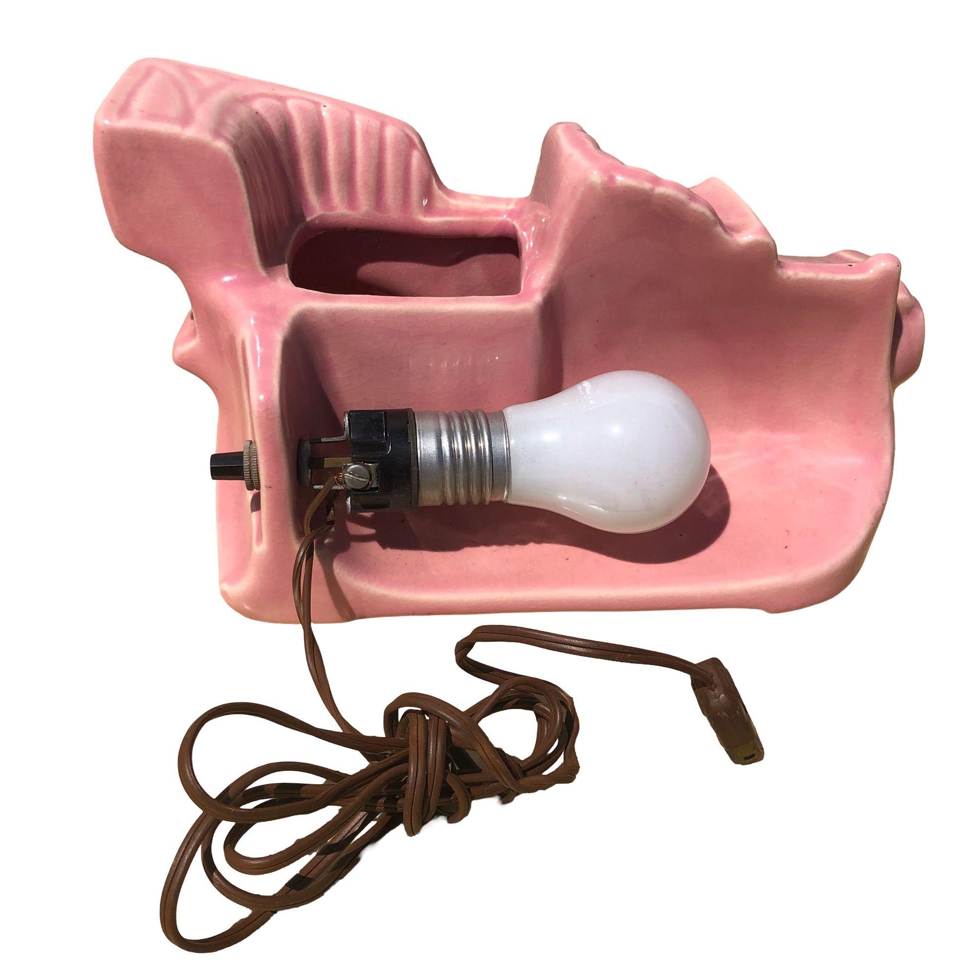 California Pottery Ford Model T TV Lamp & Planter by McCoy In Excellent Condition For Sale In Van Nuys, CA