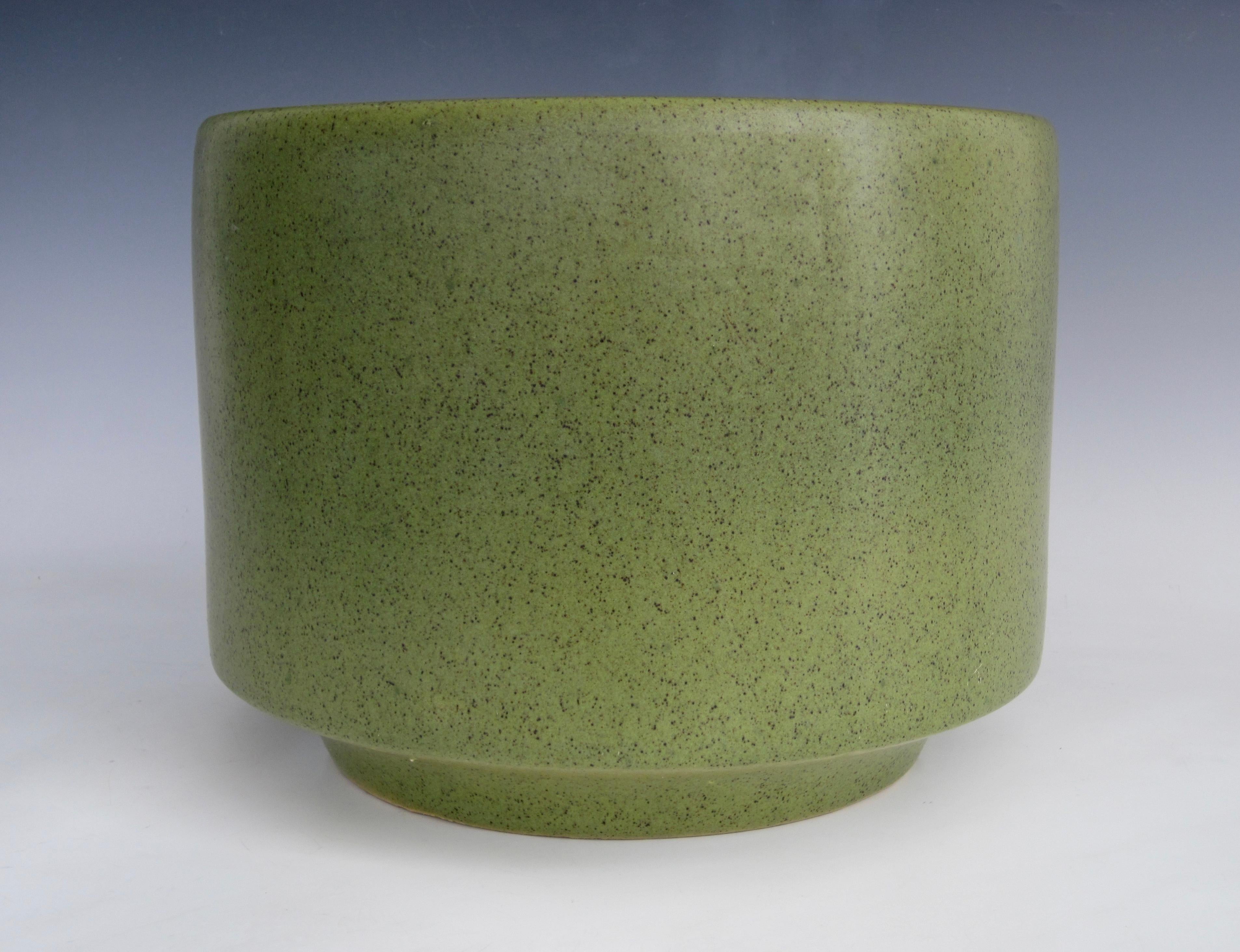 A fairly rare moss green speckled California Pottery planter pot. I fell for the color and speckled texture. No drain hole. No inscription on underside however, attribution is to Gainey Pottery. Interior dimension is 10
