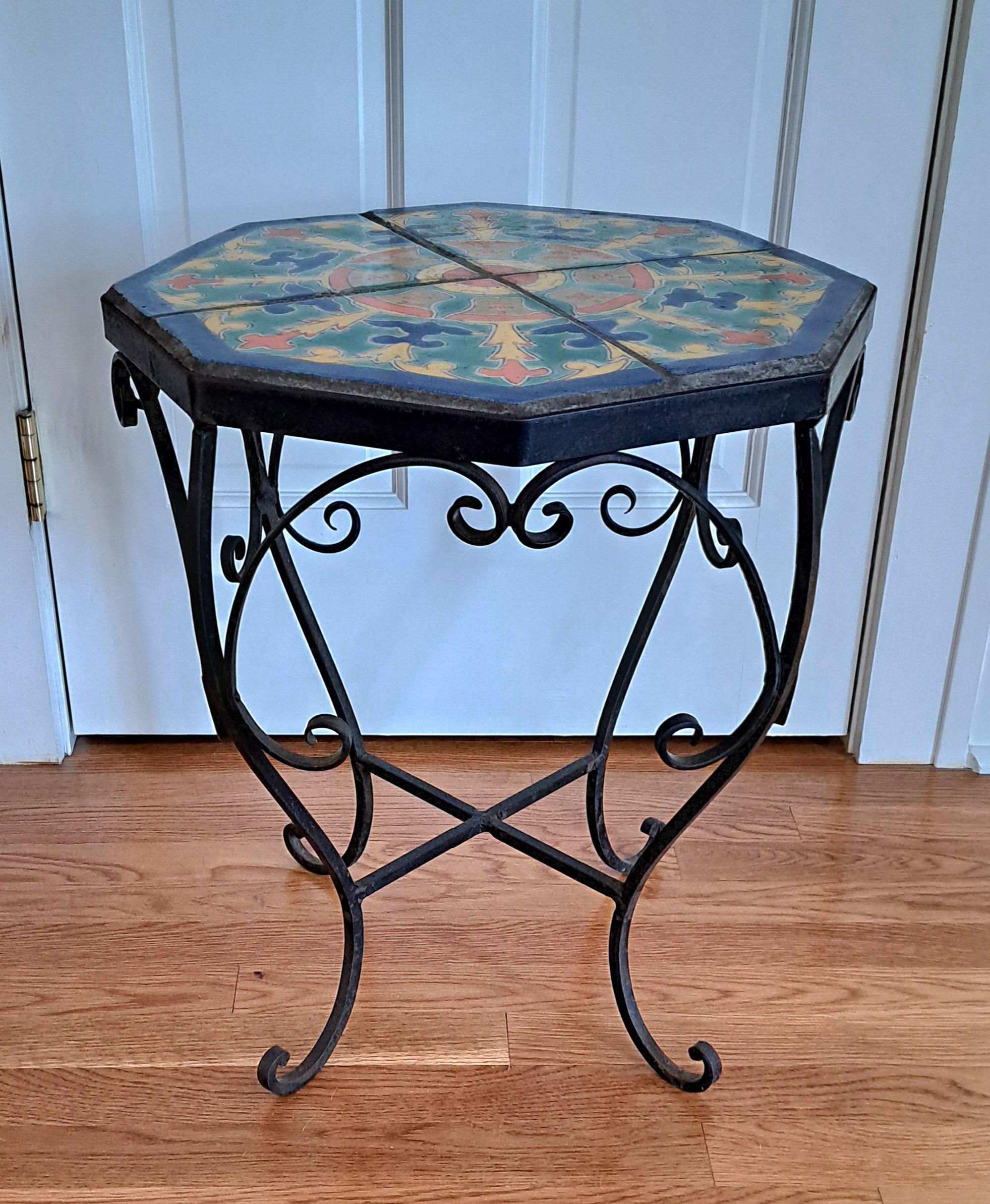 Arts and Crafts Table à carreaux de California Pottery Malibu Potteries en vente