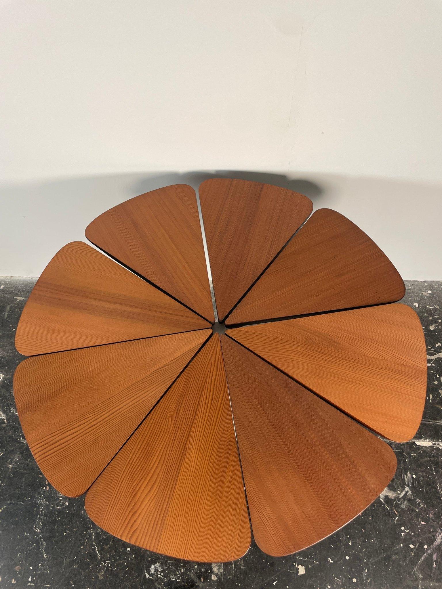Table de salle à manger Californie Petal de Richard Shultz pour Knoll en vente 1