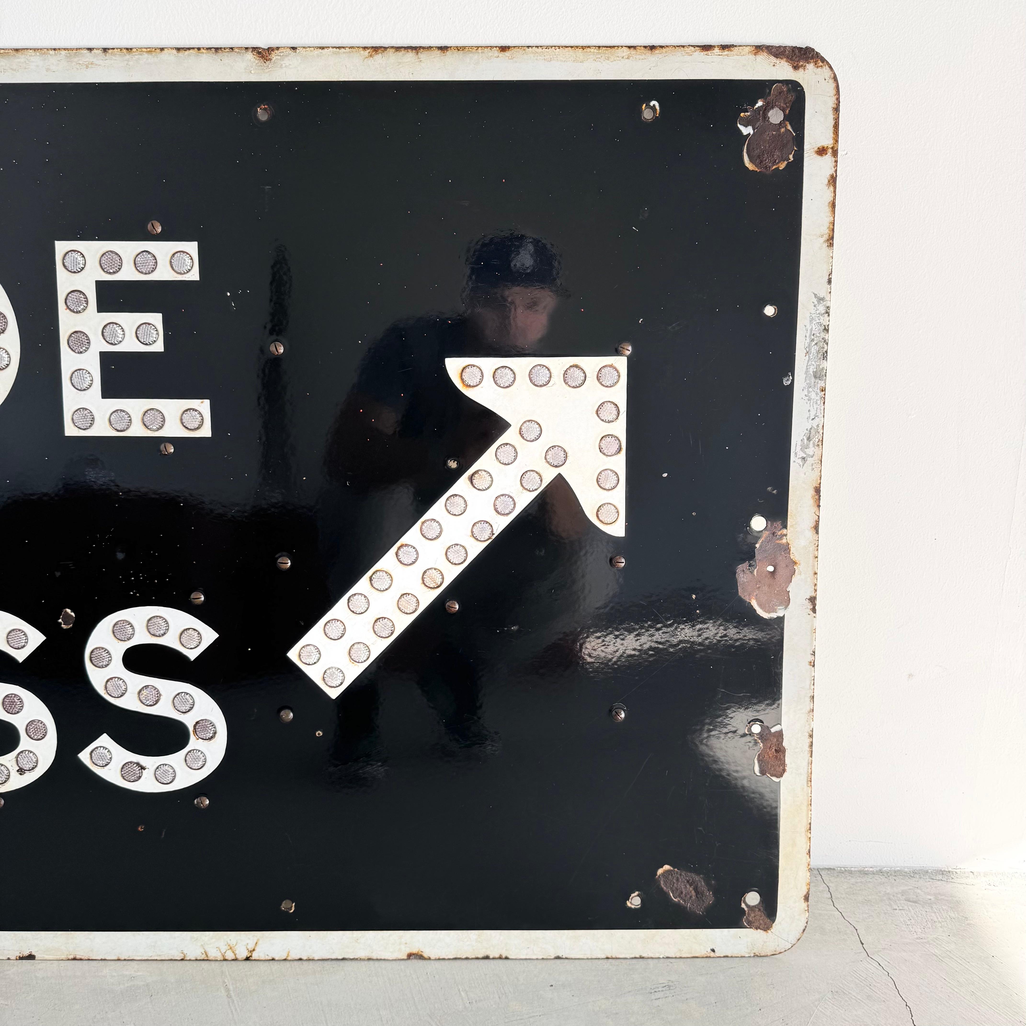 California ROADSIDE BUSINESS Freeway Sign, 1950s USA For Sale 5