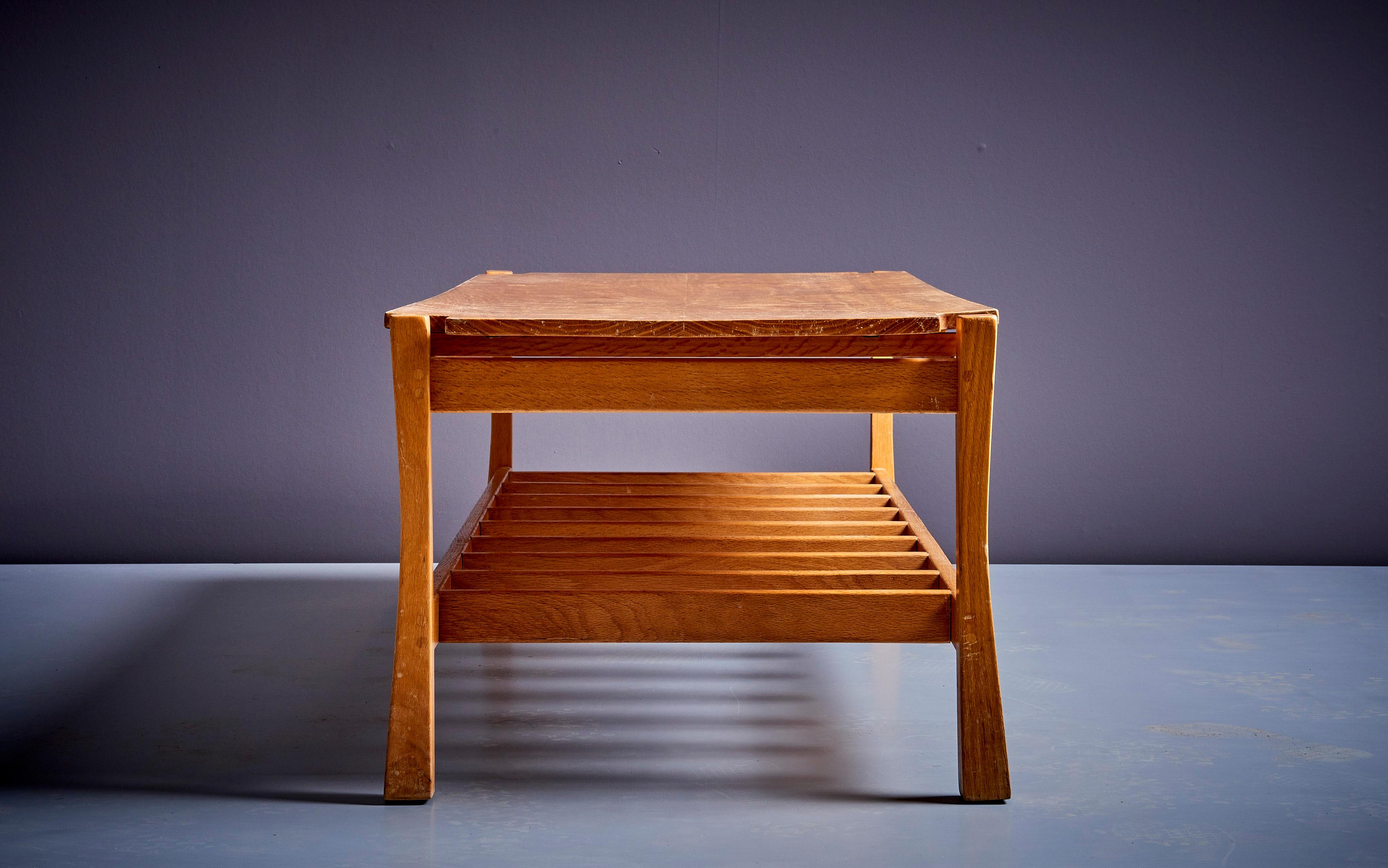 Wood California Studio Craft rectangular Oak Coffee Table, USA  For Sale