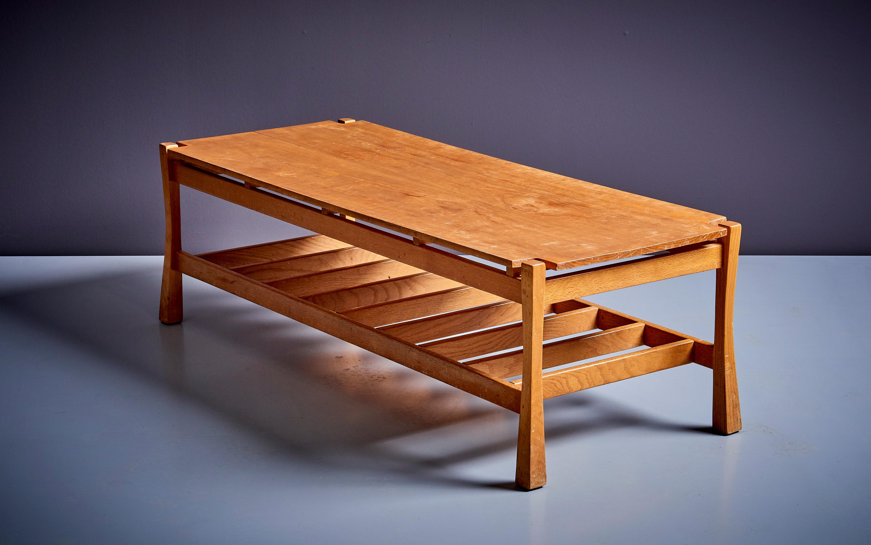 California Studio Craft rectangular Oak Coffee Table, USA  For Sale 1